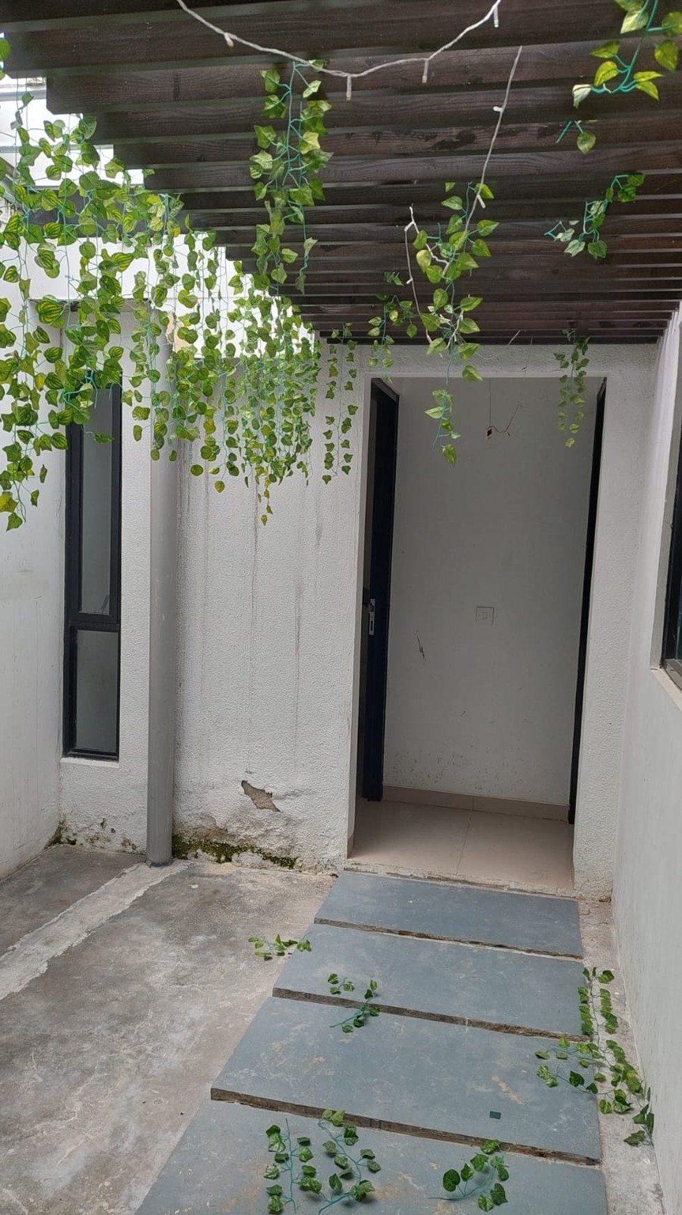 Rumah Design By Andra Matin Dgn Innercourt Di Parung Panjang