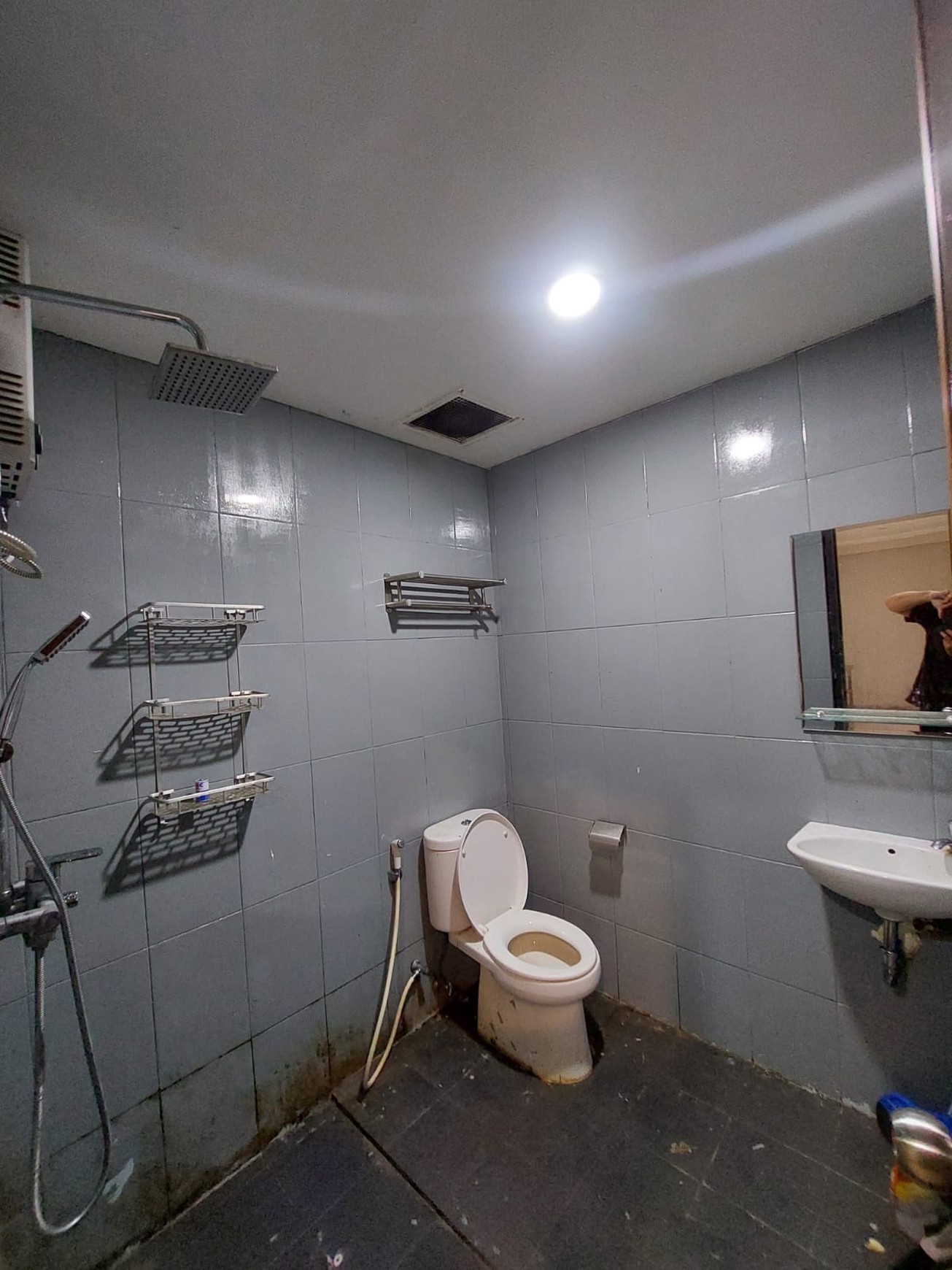 Rumah Design By Andra Matin Dgn Innercourt Di Parung Panjang