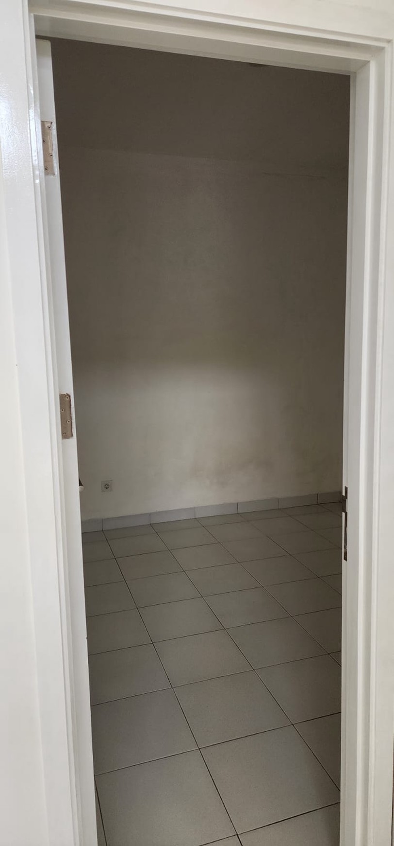 Rumah Bagus Di Neo Verina Graha Raya Bintaro Jaya