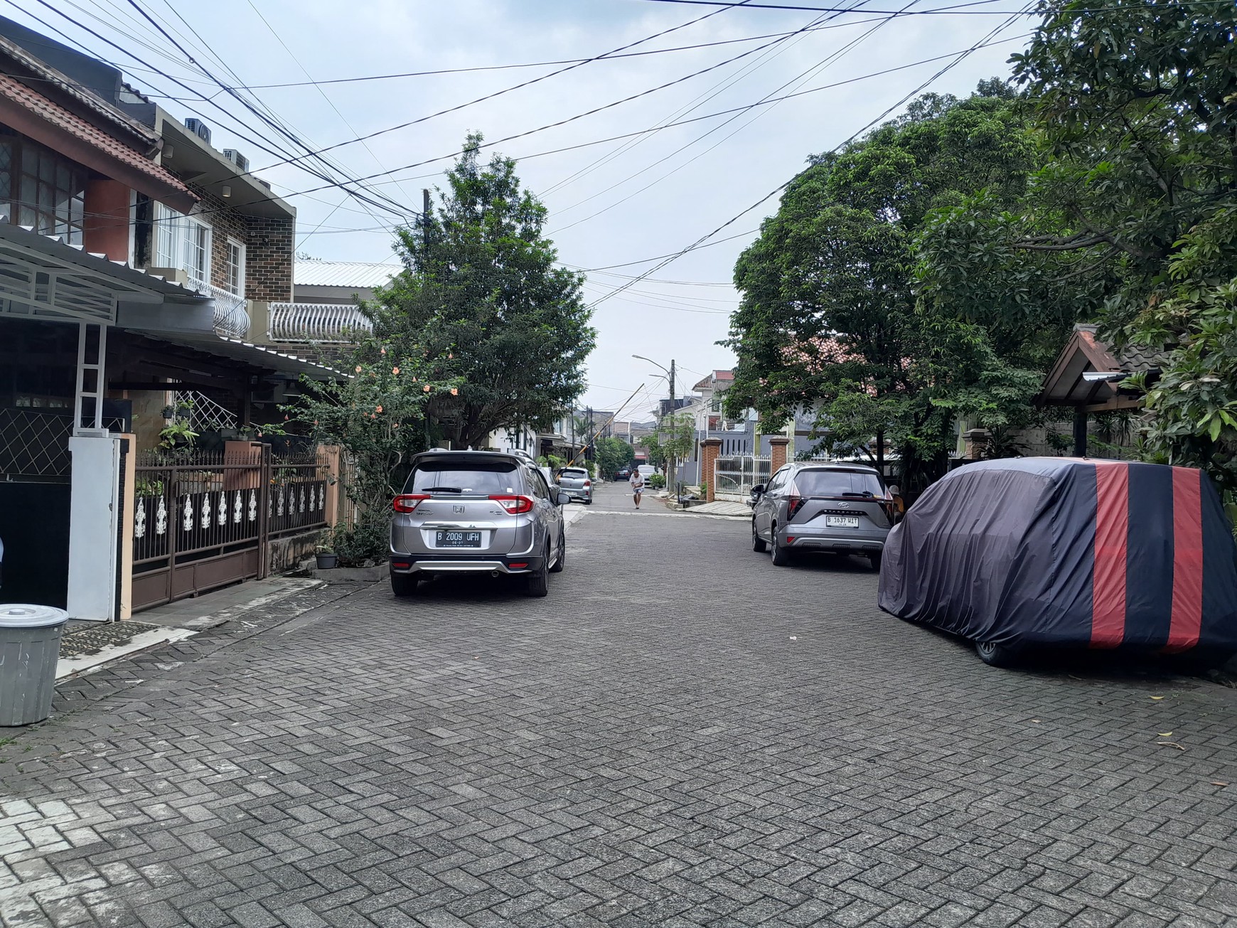 Rumah Bagus Di Cucur Timur Bintaro Sektor 4 Tangerang Selatan