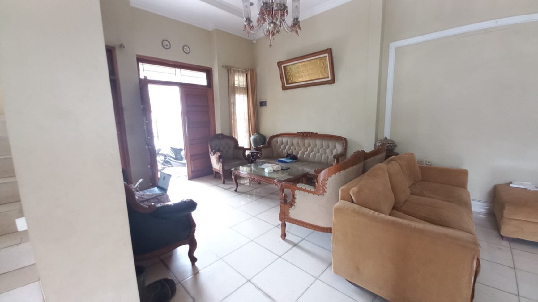 Rumah Besar 2 lantai, Hook, Depan Taman, Akses Jalan 2 Mobil Lega, Hanya 20 Meter Ke Eco Park Tebet