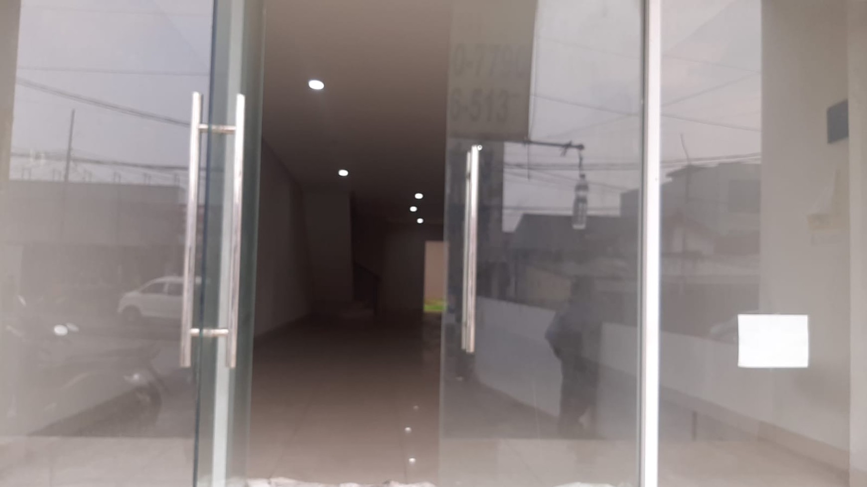 Ruko cocok untuk usaha, lokasi strategis di Ciledug