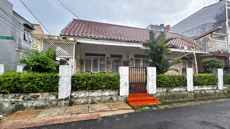 Rumah Tinggal 1 Lantai Luas 187m2 Jalan 1 Mobil Lokasi di Tebet Barat Jaksel