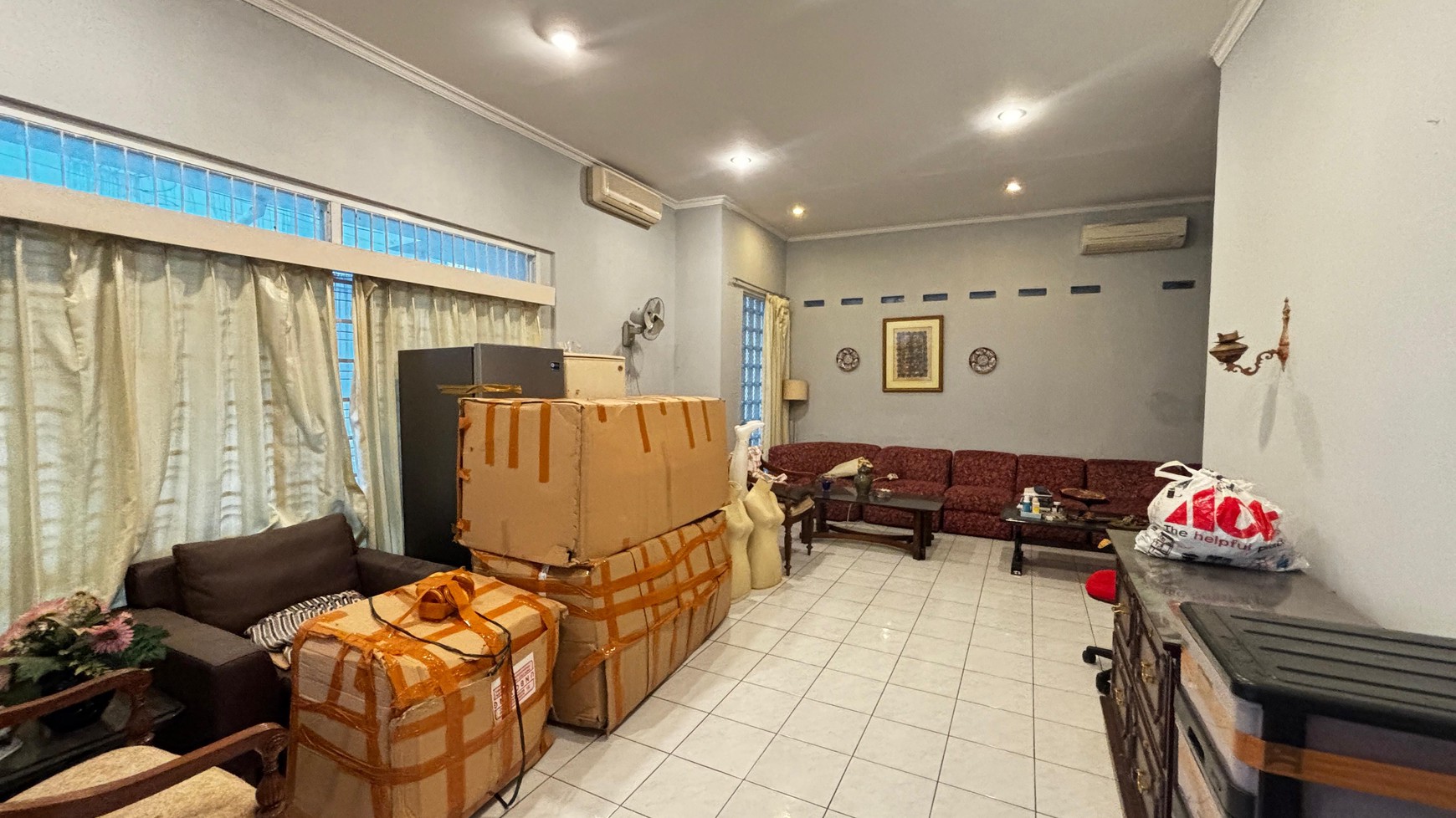 Rumah Tinggal 1 Lantai Luas 187m2 Jalan 1 Mobil Lokasi di Tebet Barat Jaksel