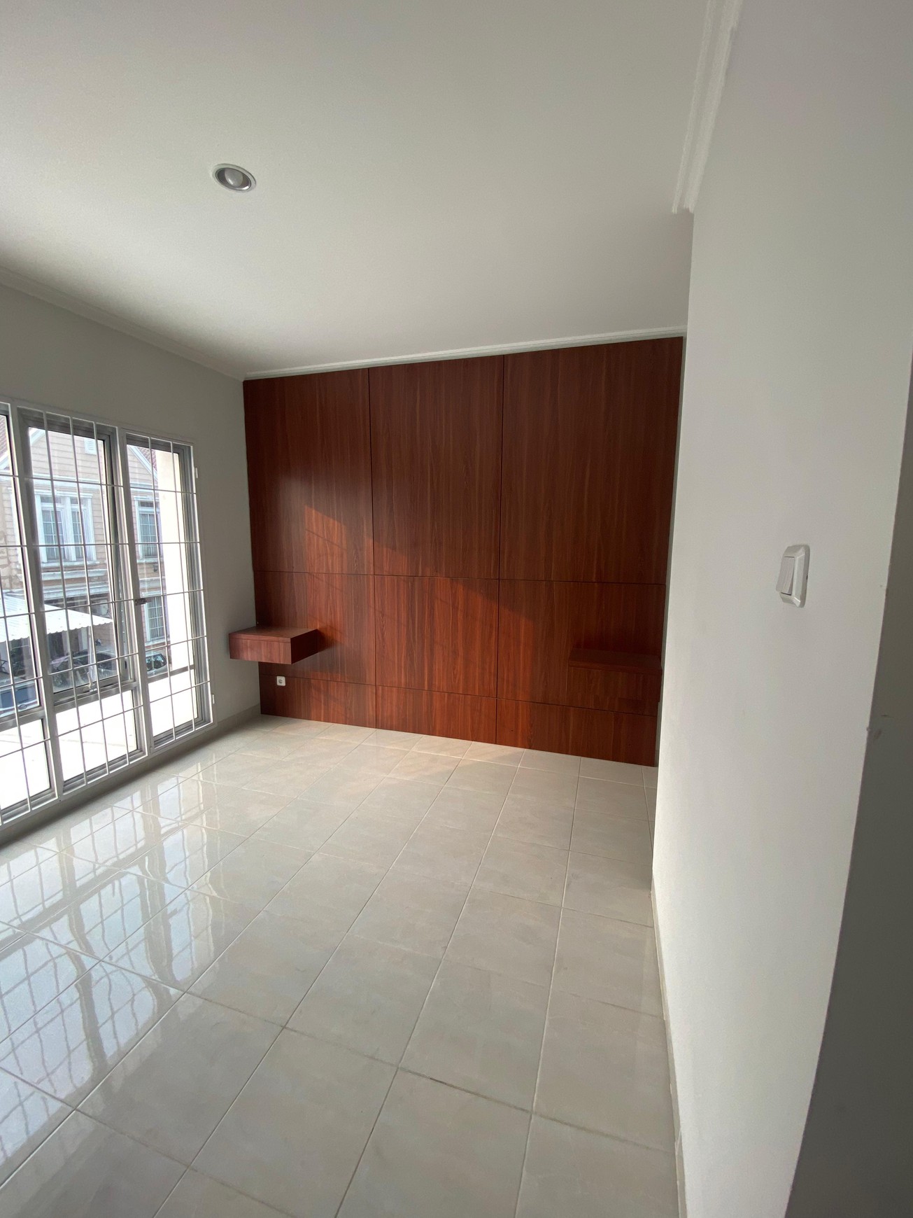 Best Price. Rumah bagus Boston Village, Gading Serpong