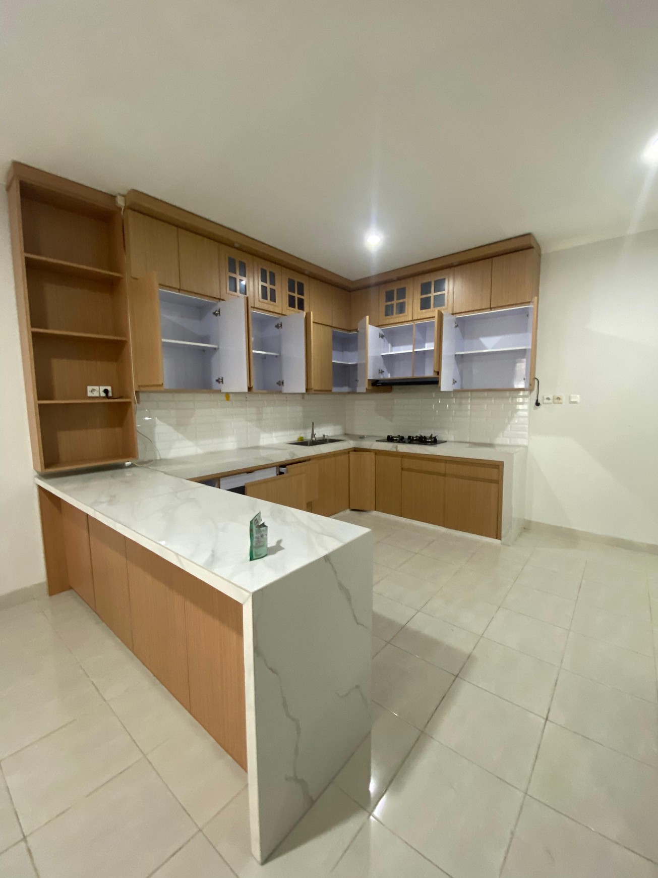Best Price. Rumah bagus Boston Village, Gading Serpong