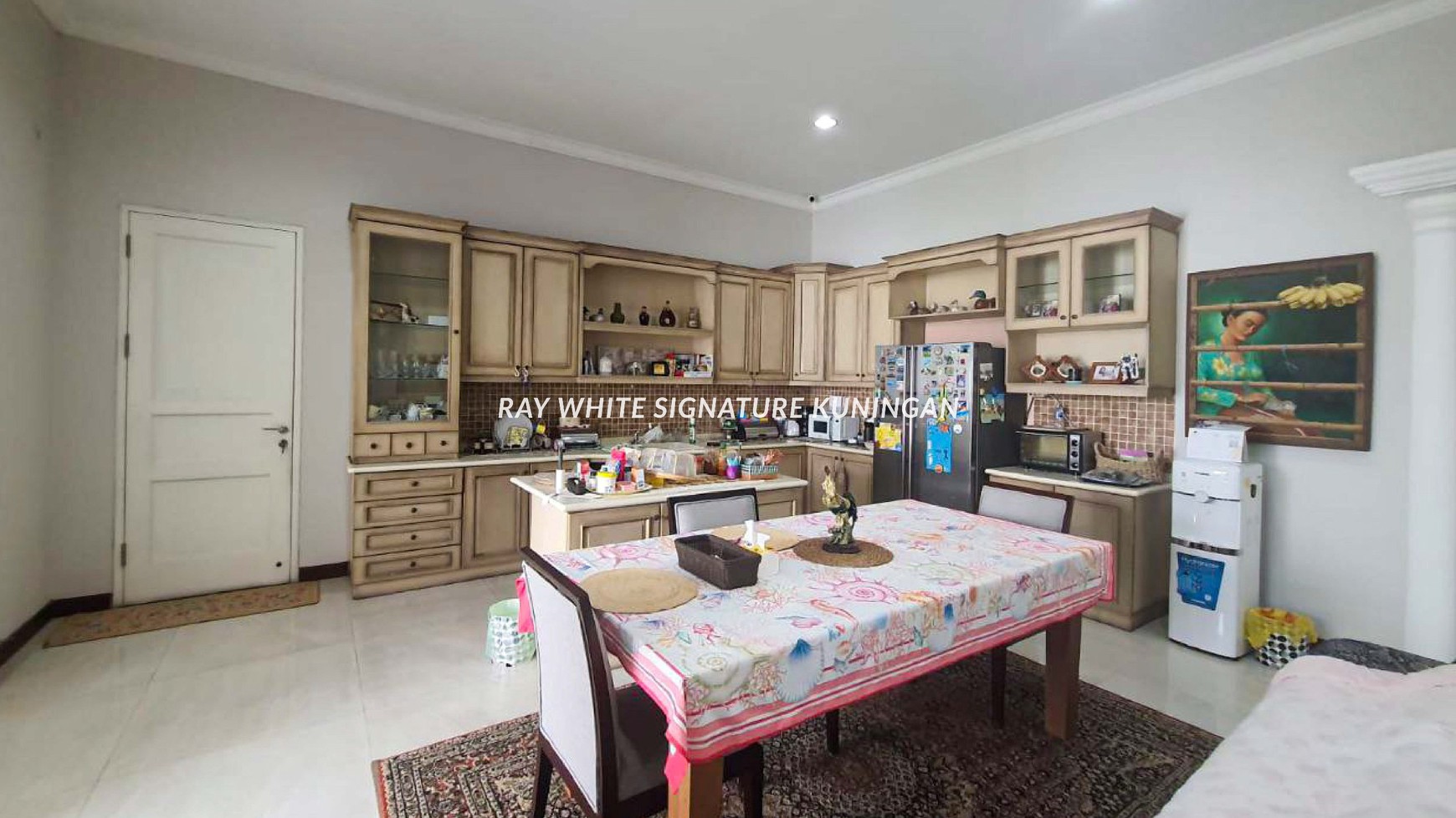 Dijual Rumah Tinggal 1,5 Lantai di Jl KH Moh Naim 2
