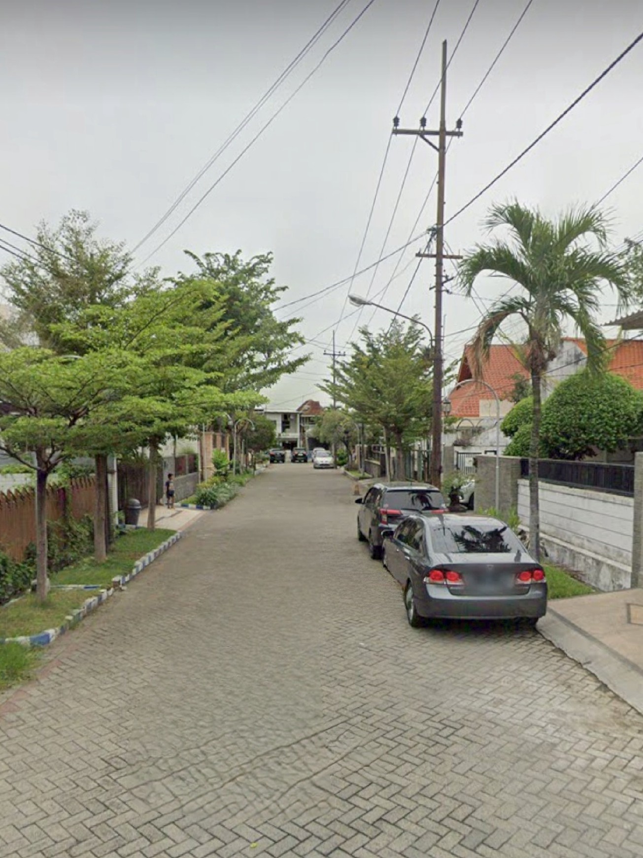 Dijual Rumah Baru Manyar Kertoarjo Surabaya Timur Dekat Layar Seafood, Bonnet Swalayan, Galaxy Mall