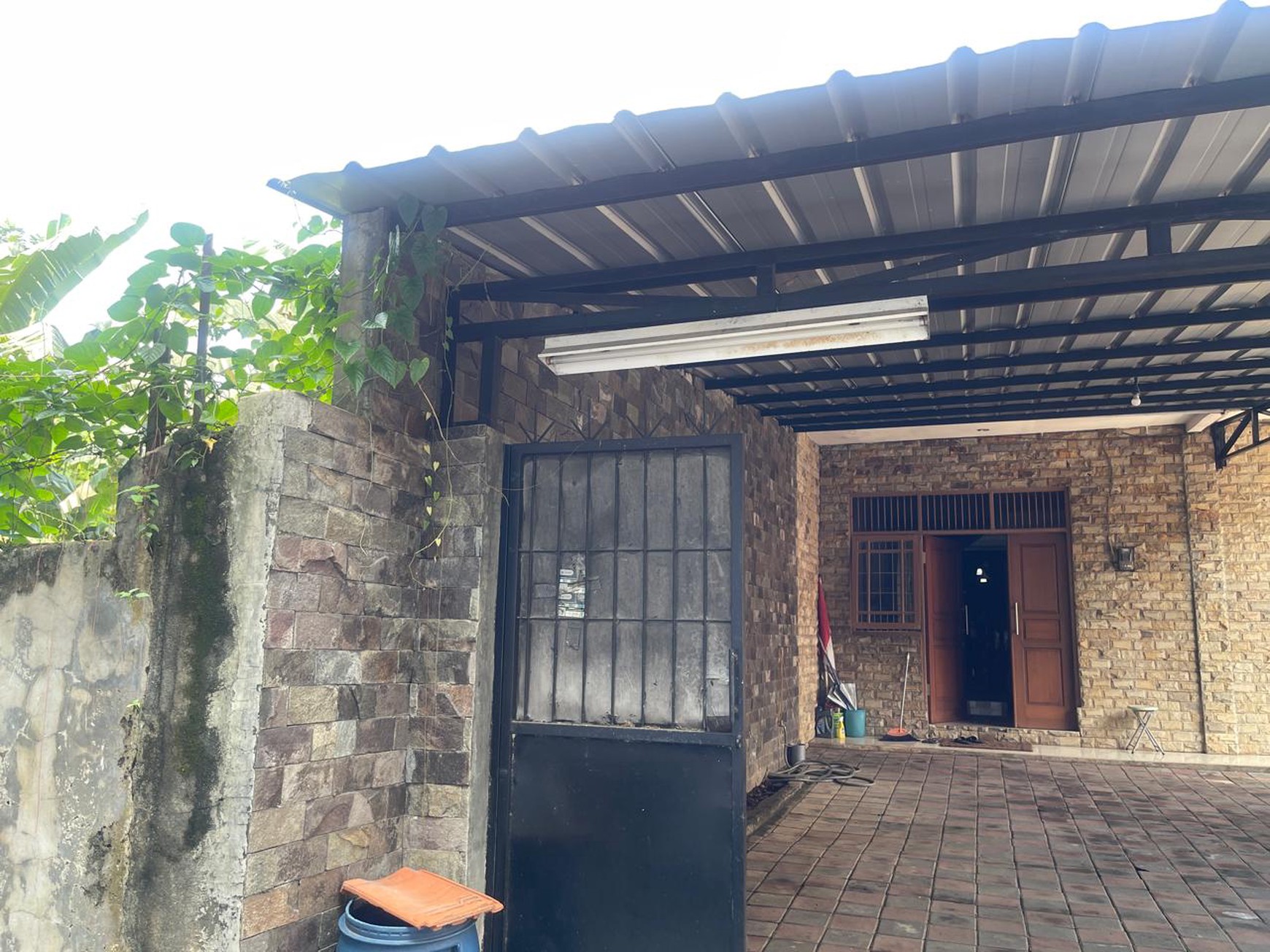 DIJUAL RUMAH Lokasi STRATEGIS 2 LT Didaerah Deplu Bintaro Jakarta Selatan