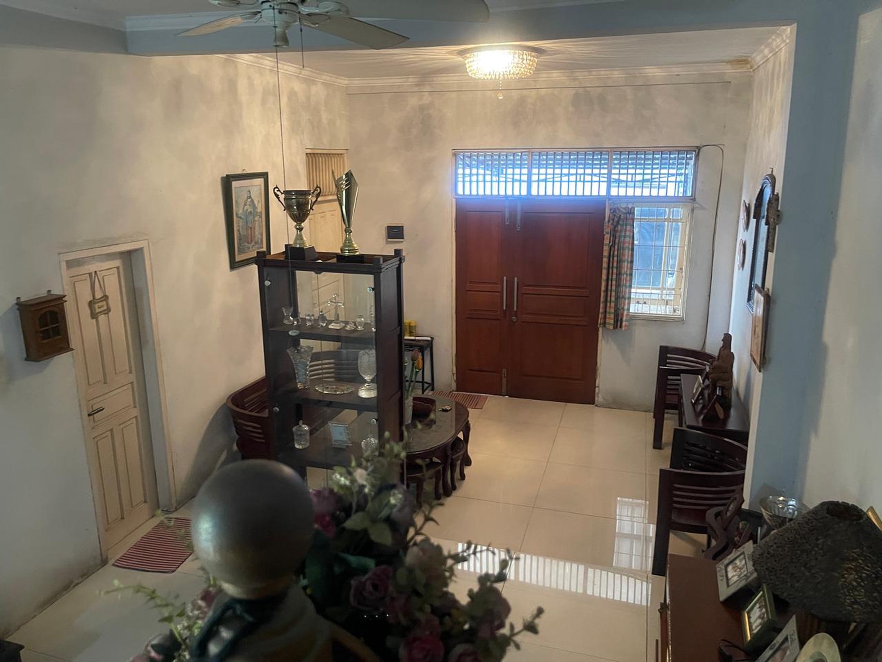 DIJUAL RUMAH Lokasi STRATEGIS 2 LT Didaerah Deplu Bintaro Jakarta Selatan