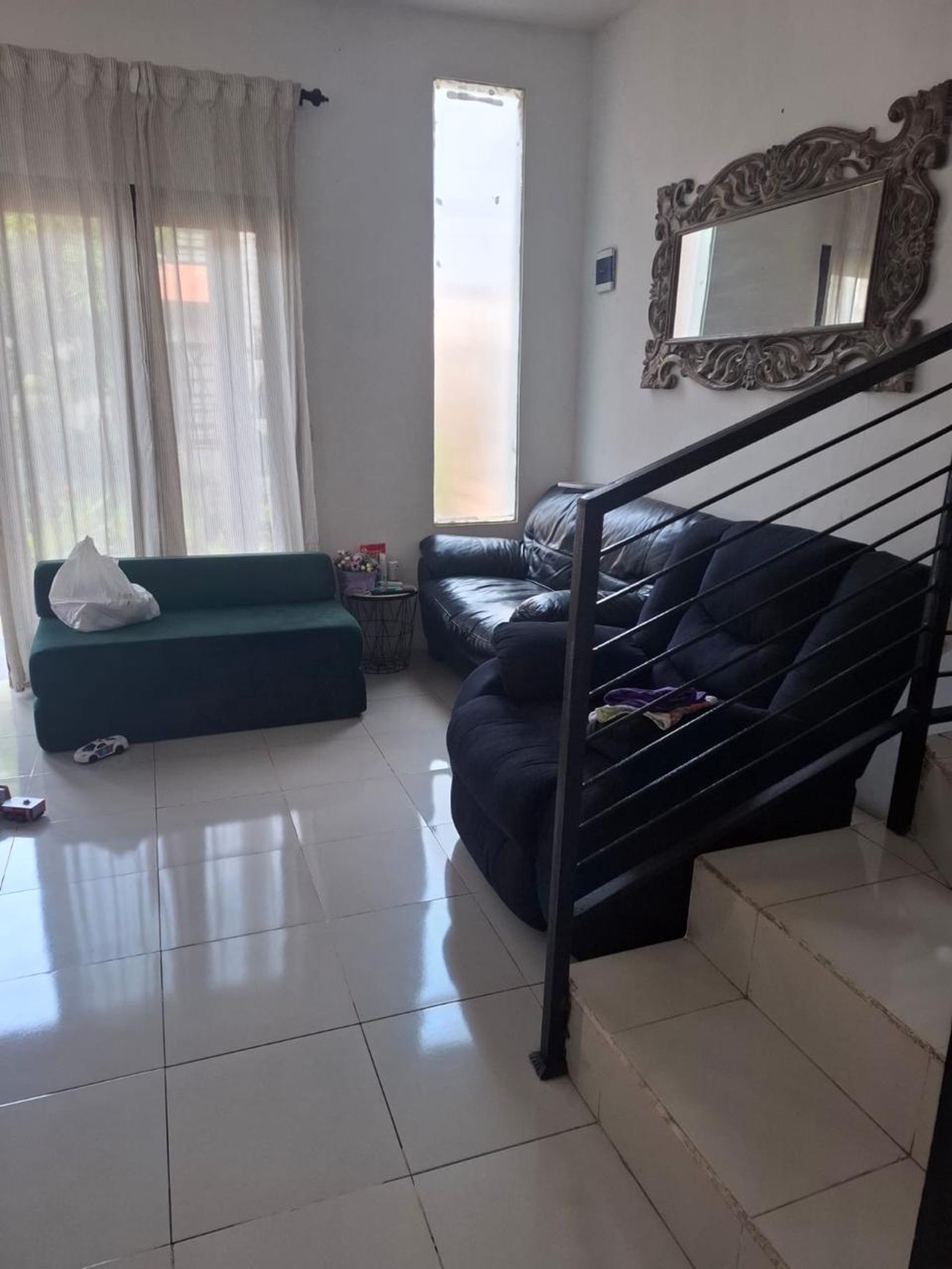Disewakan Rumah  2 Lantai di perumahan daerah Limo Cinere