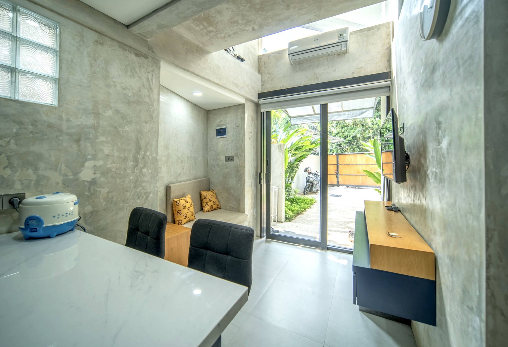 Stunning House Freehold In Padonan Canggu Bali