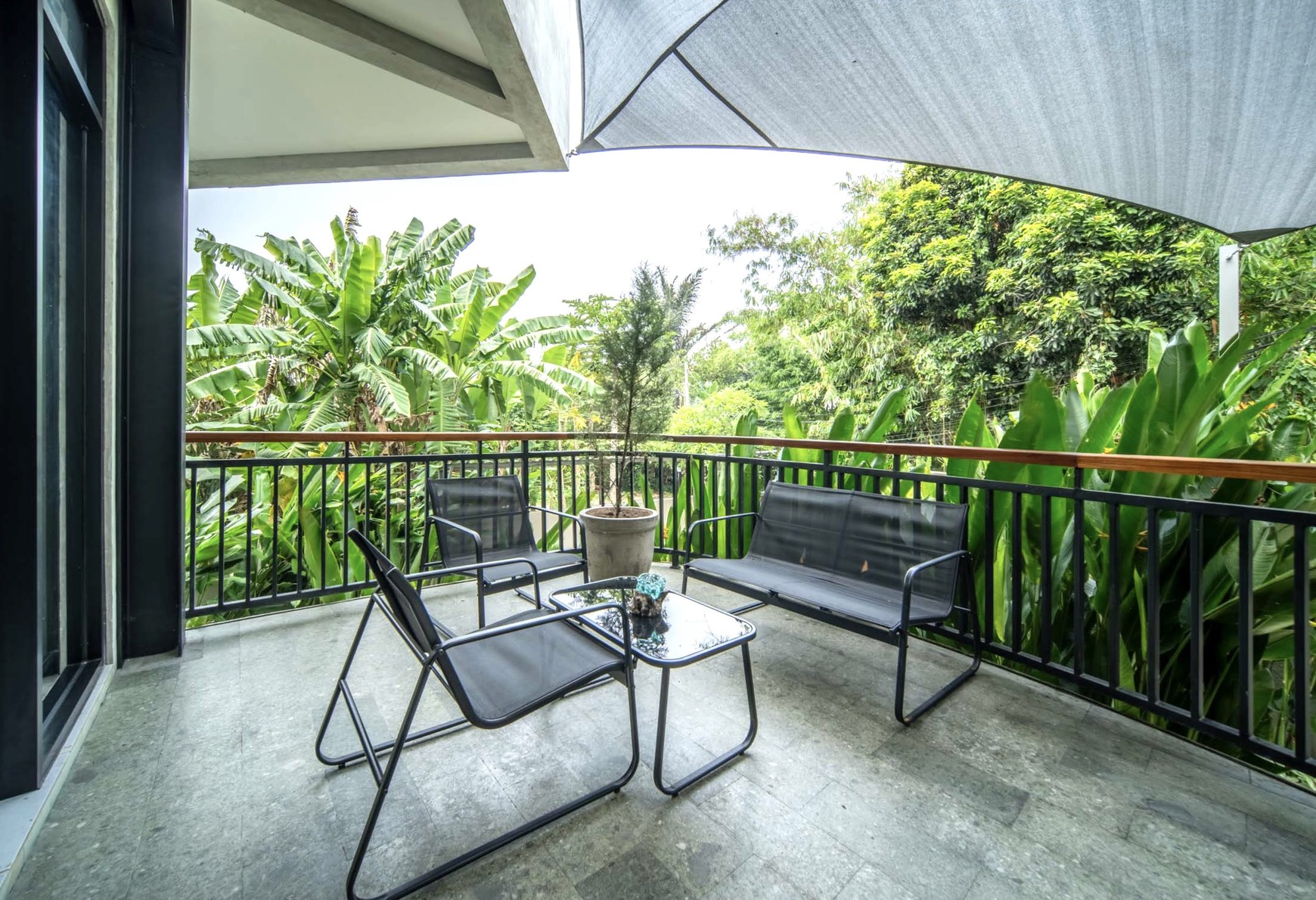 Stunning House Freehold In Padonan Canggu Bali