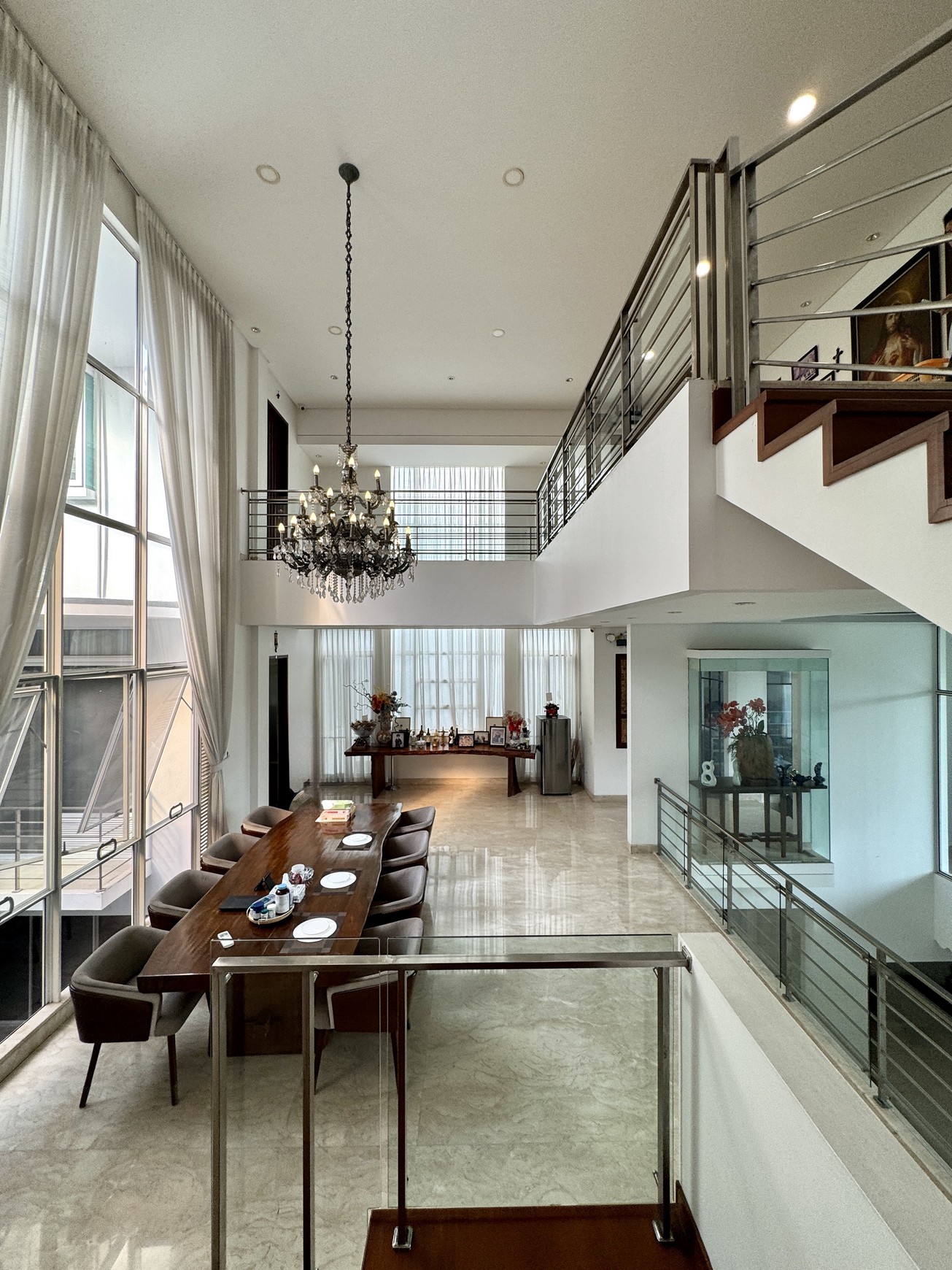 Dijual Rumah Mewah di Pantai Mutiara, Jakarta Utara