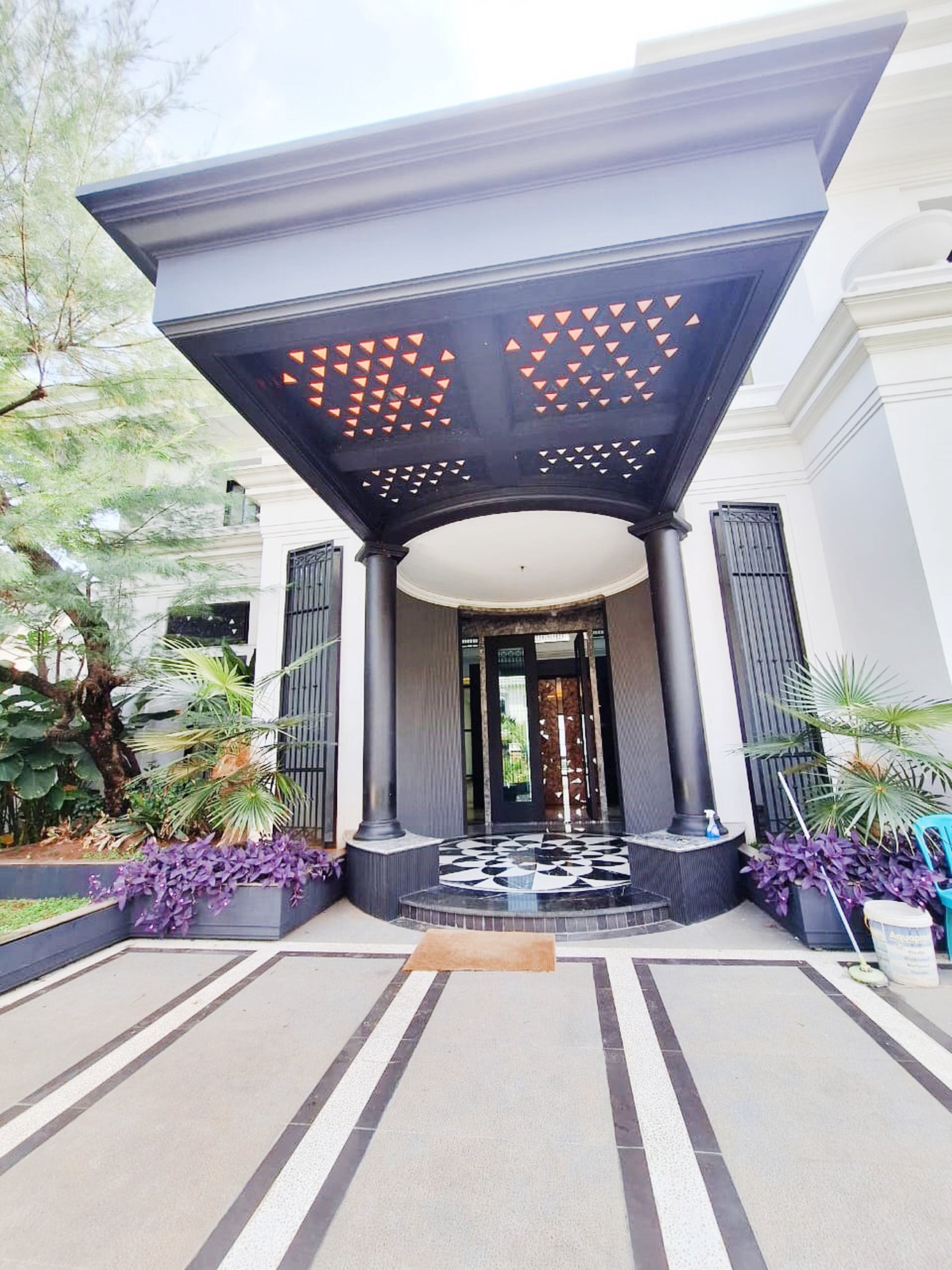 Rumah Bagus Siap Huni Asri di Taman Metro Alam, Pondok Indah, Jakarta Selatan