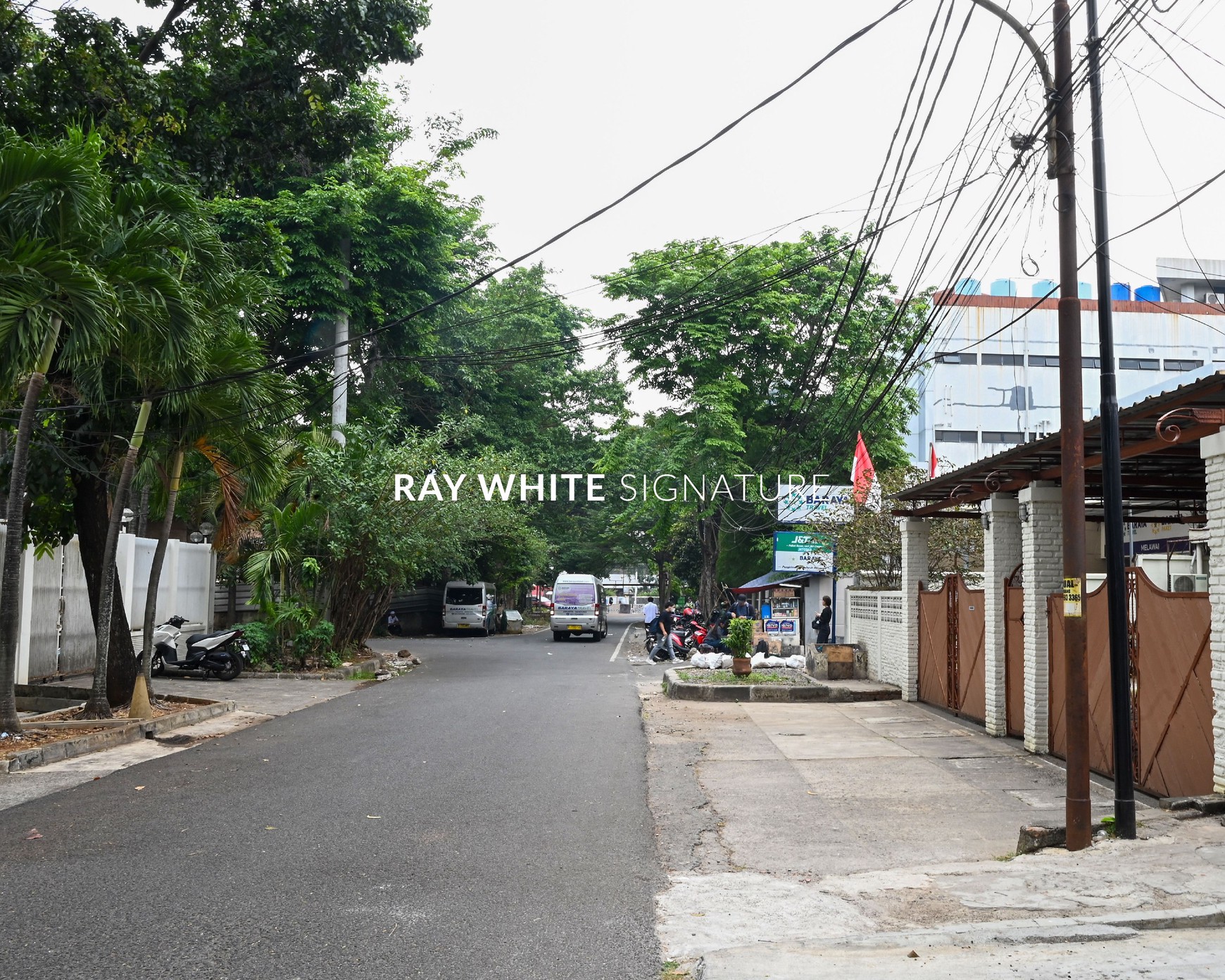 Rumah Lama Terawat di Jl Wijaya VII Lokasi Prime