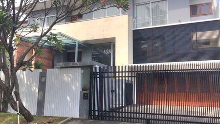 Rumah Bagus Siap Huni Asri di Metro Alam Pondok Indah Jakarta Selatan