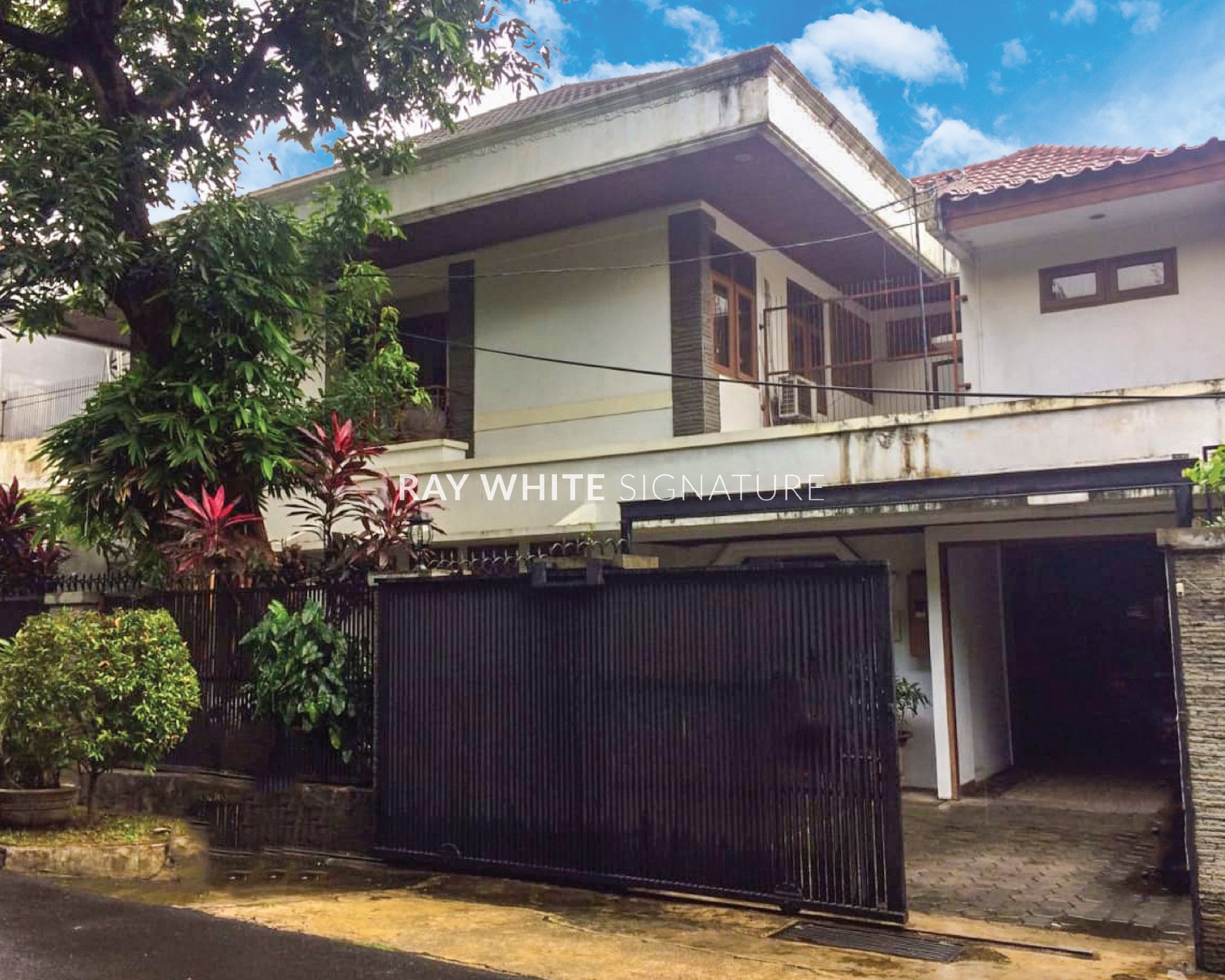 Rumah Tinggal Kawasan Ex Menteri dan Duta Besar di Patra Kuningan