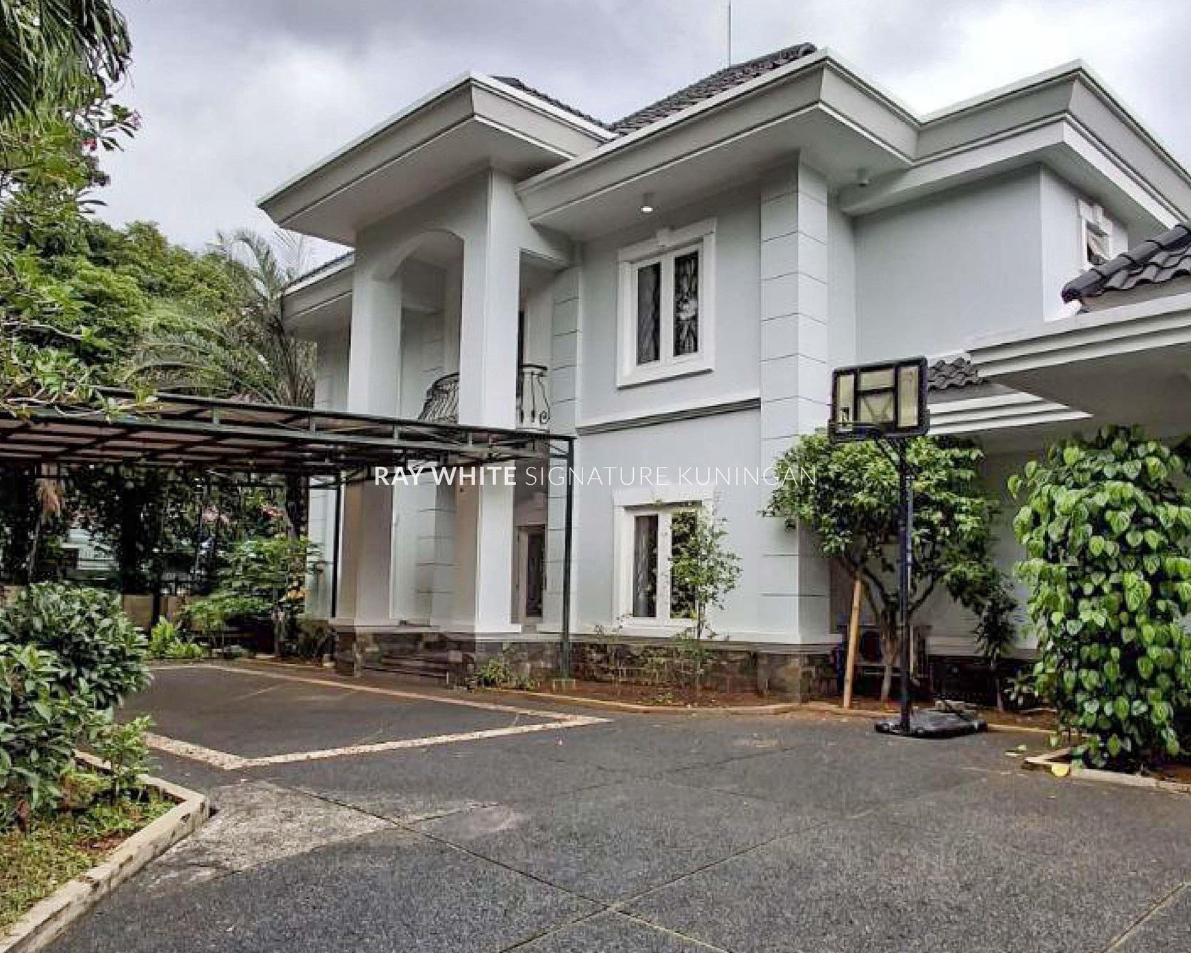 Dijual Rumah Mewah di Kawasan Elite Kebayoran Baru