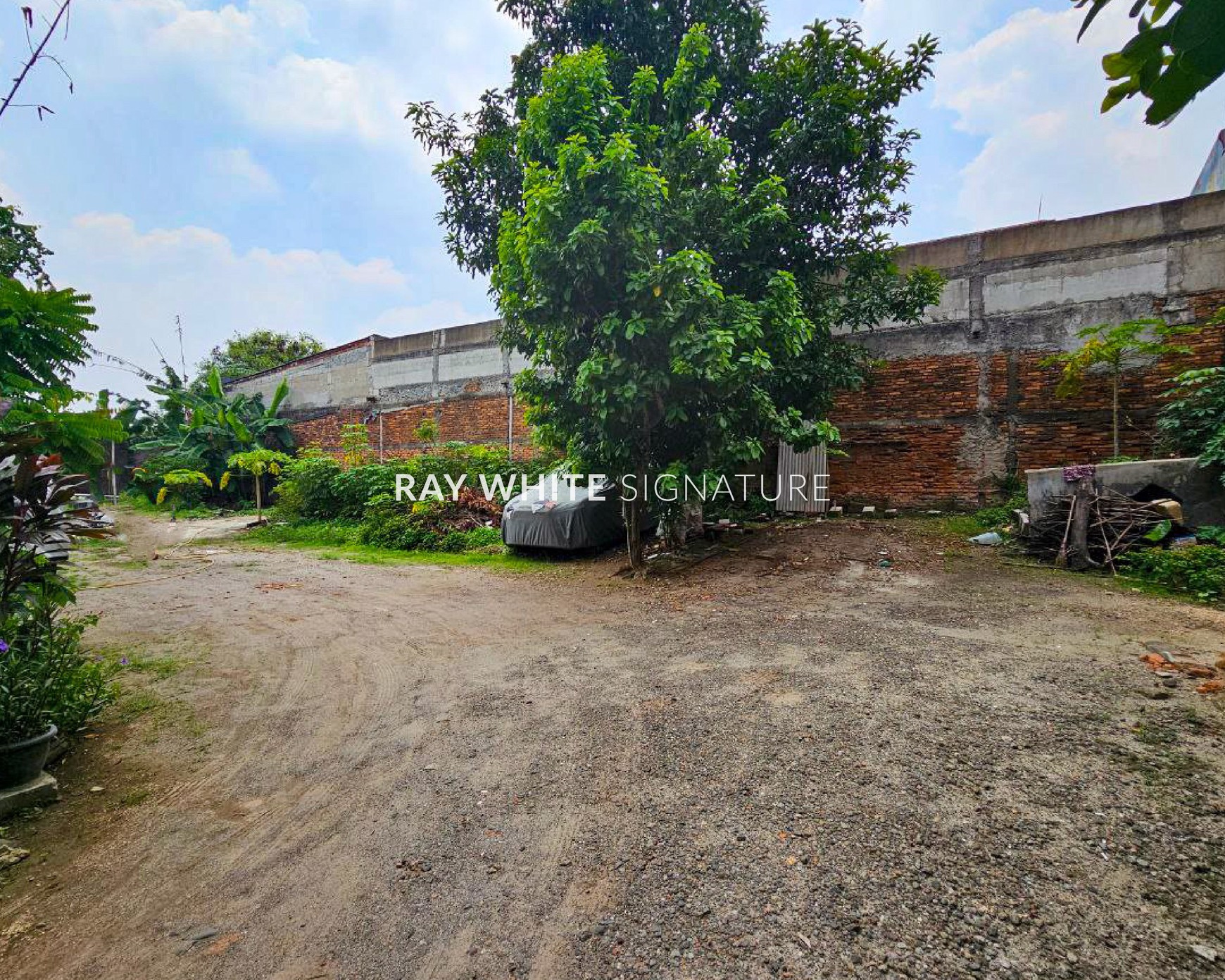 Dijual Tanah dan Bangunan Cocok Untuk Usaha di Kebayoran Lama