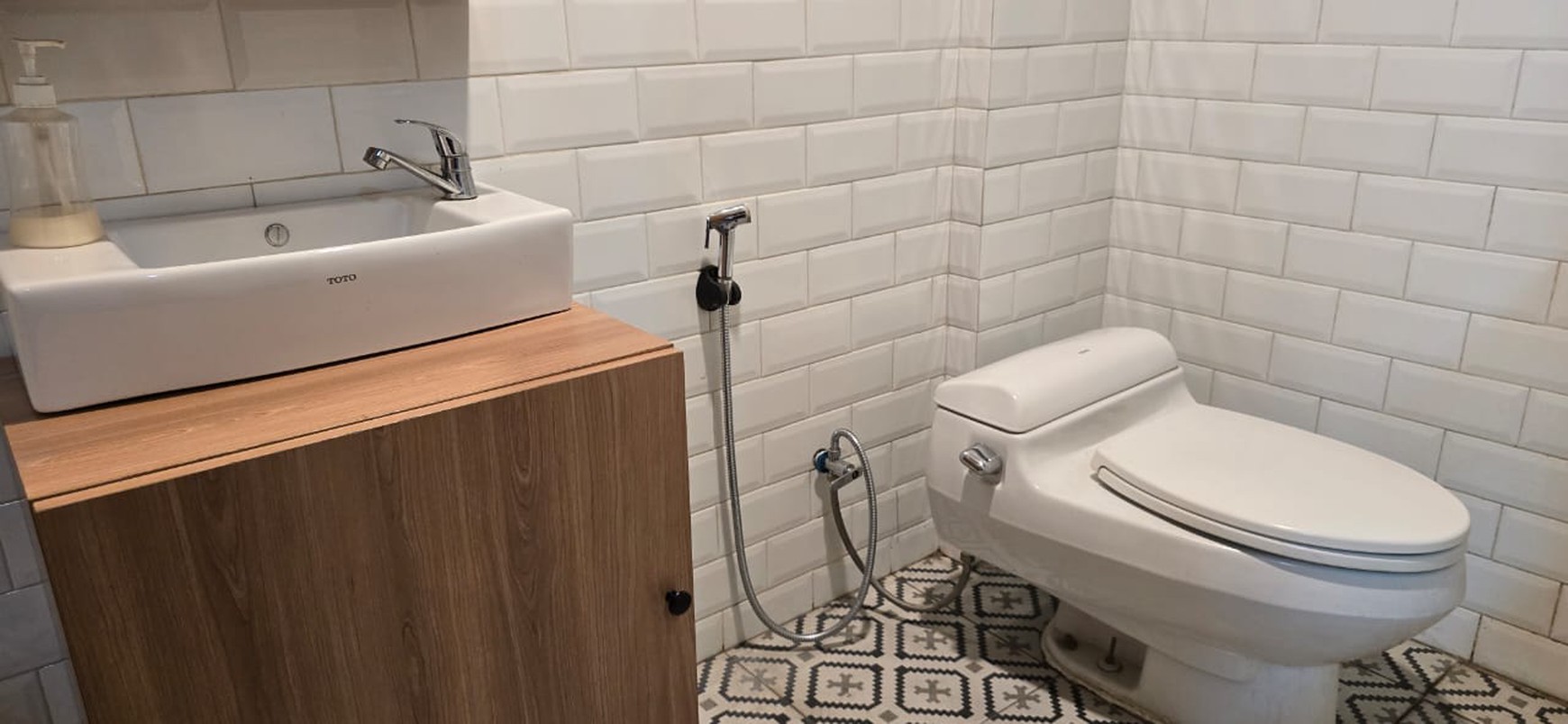 Rumah Hitung Tanah Area Cipete