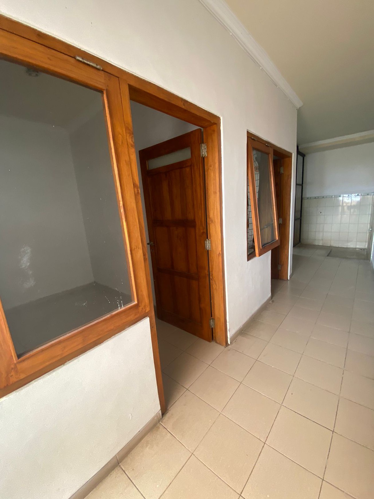 RUMAH MEWAH DI JALAN BANTENG JAYA, JAKAL KM 7,5
