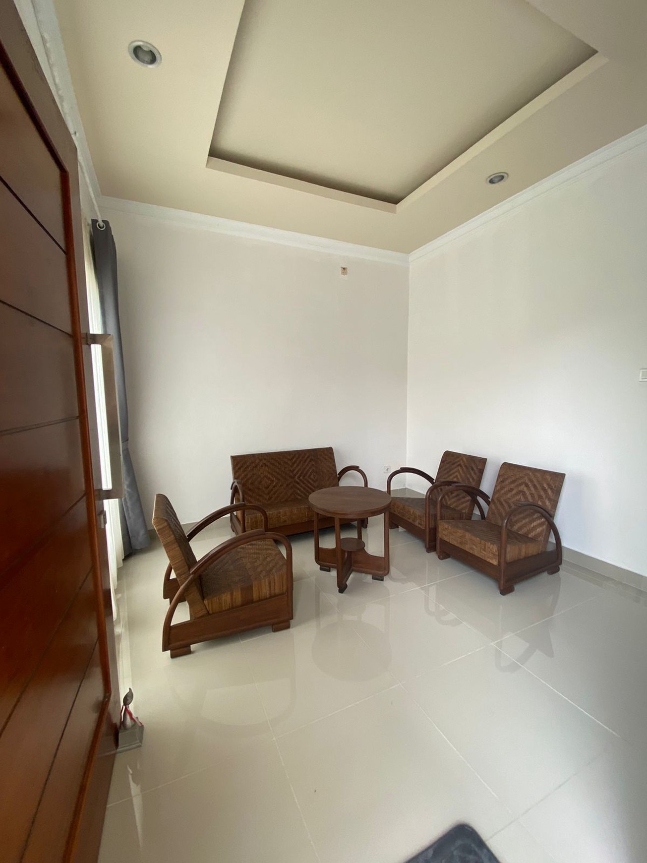 RUMAH MEWAH DI JALAN BANTENG JAYA, JAKAL KM 7,5