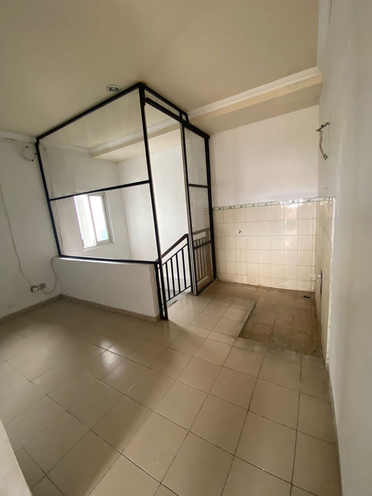 RUMAH MEWAH DI JALAN BANTENG JAYA, JAKAL KM 7,5
