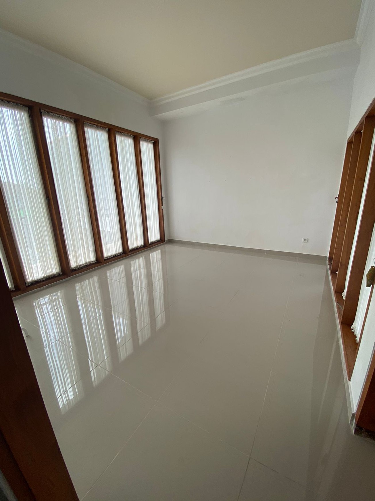 RUMAH MEWAH DI JALAN BANTENG JAYA, JAKAL KM 7,5