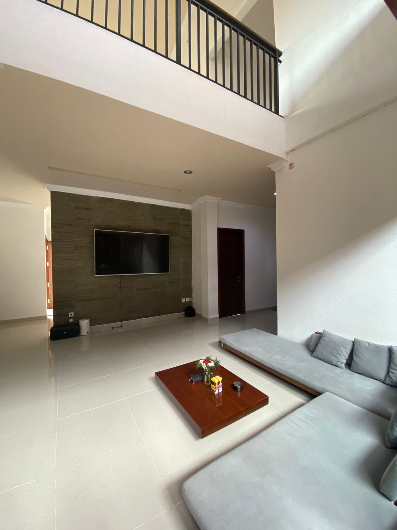 RUMAH MEWAH DI JALAN BANTENG JAYA, JAKAL KM 7,5