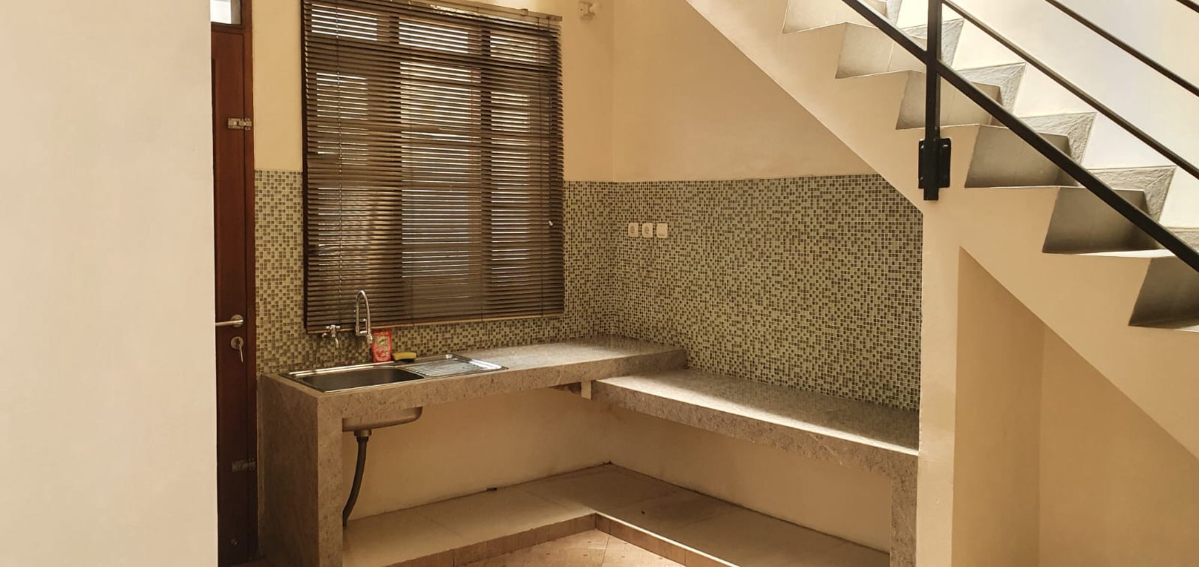 Rumah Bagus Siap Huni dan Posisi Hook @Mertilang, Bintaro.