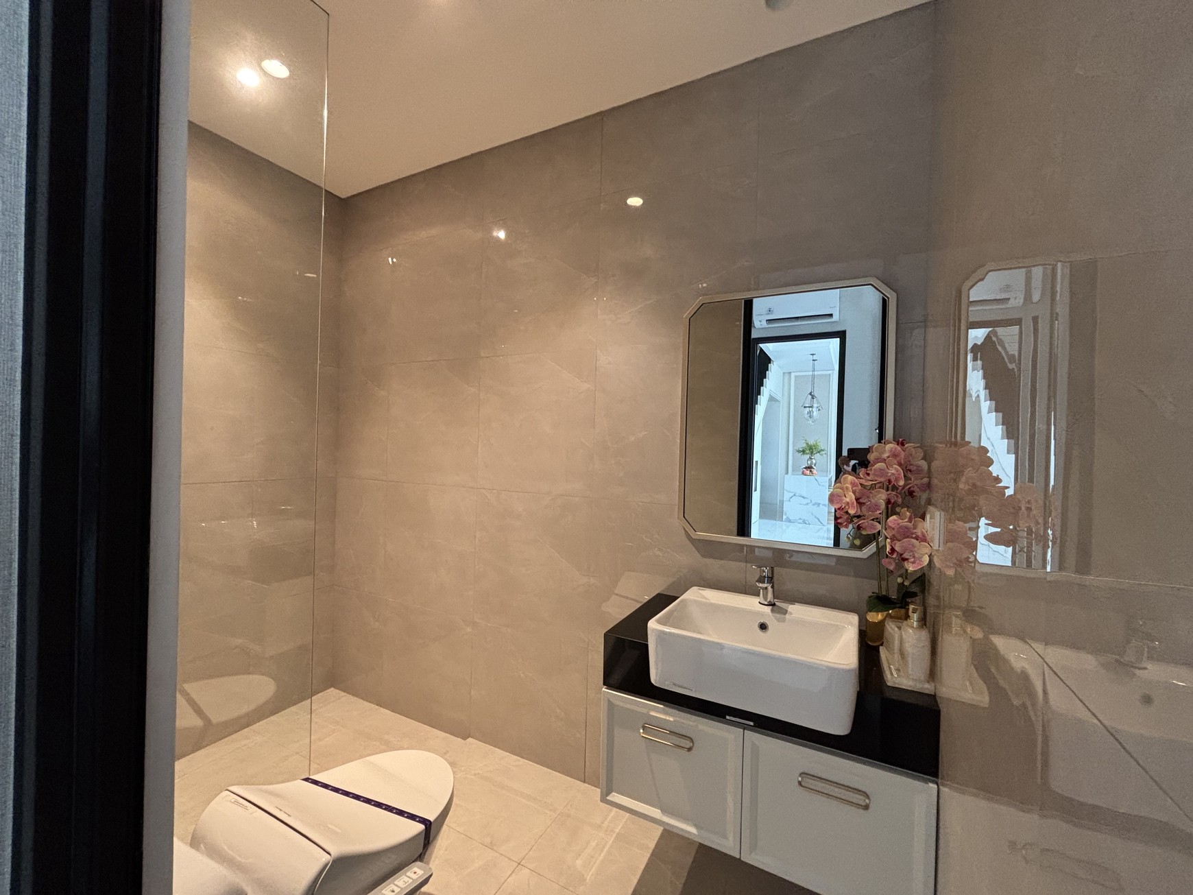 Brunnera CBD Citra Gran Rumah 2 Lantai di Cibubur