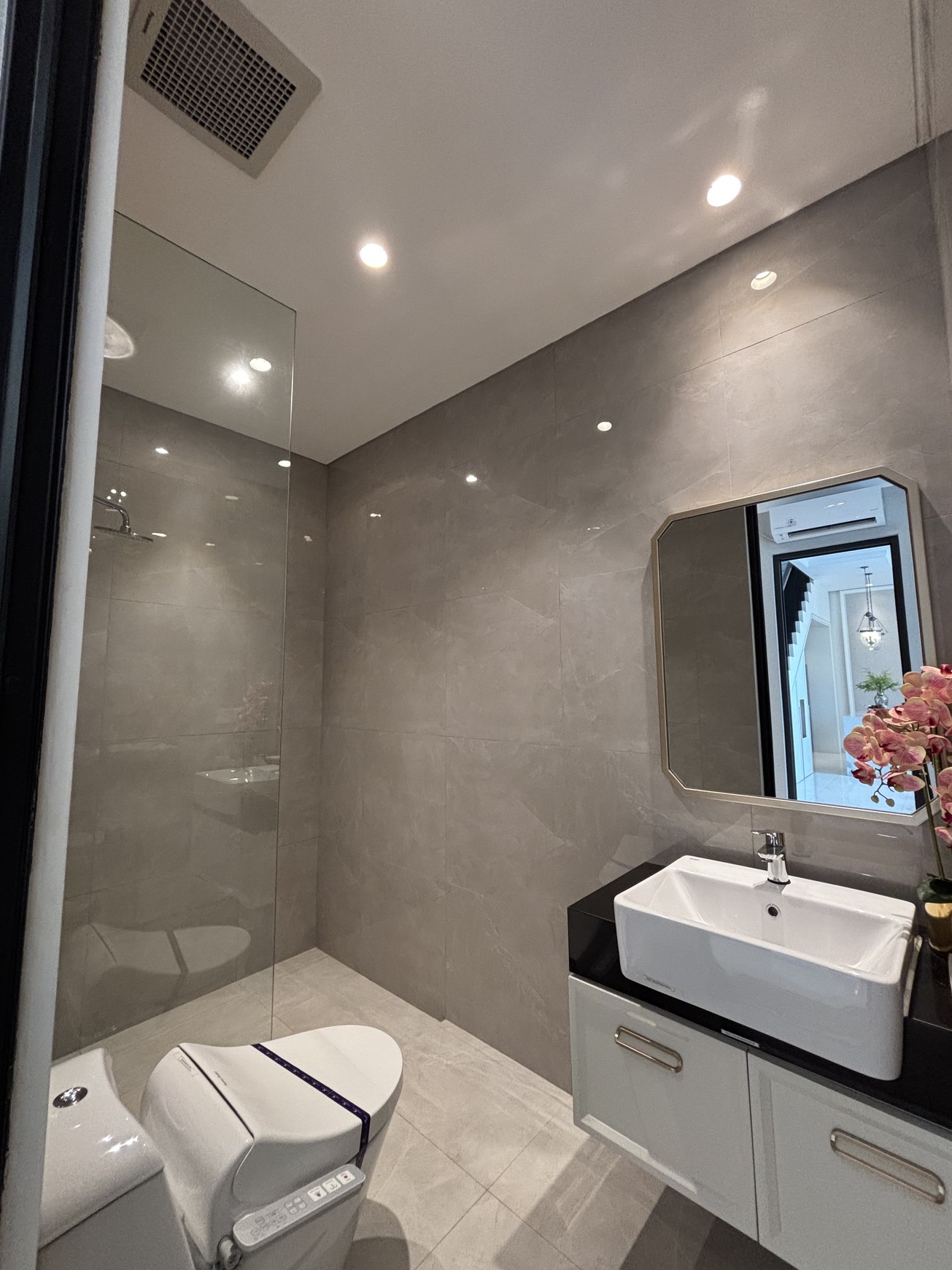 Brunnera CBD Citra Gran Rumah 2 Lantai di Cibubur