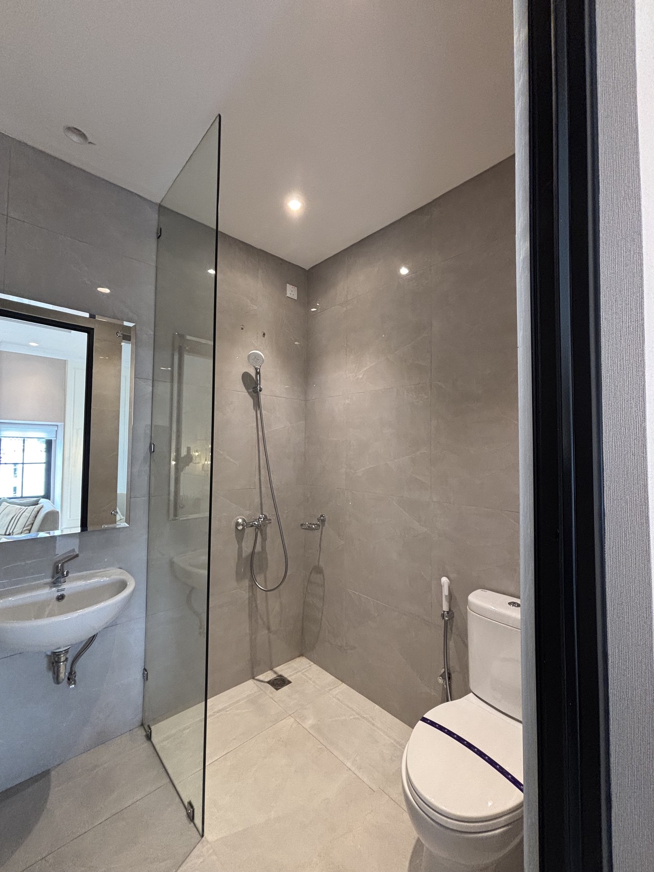 Brunnera CBD Citra Gran Rumah 2 Lantai di Cibubur