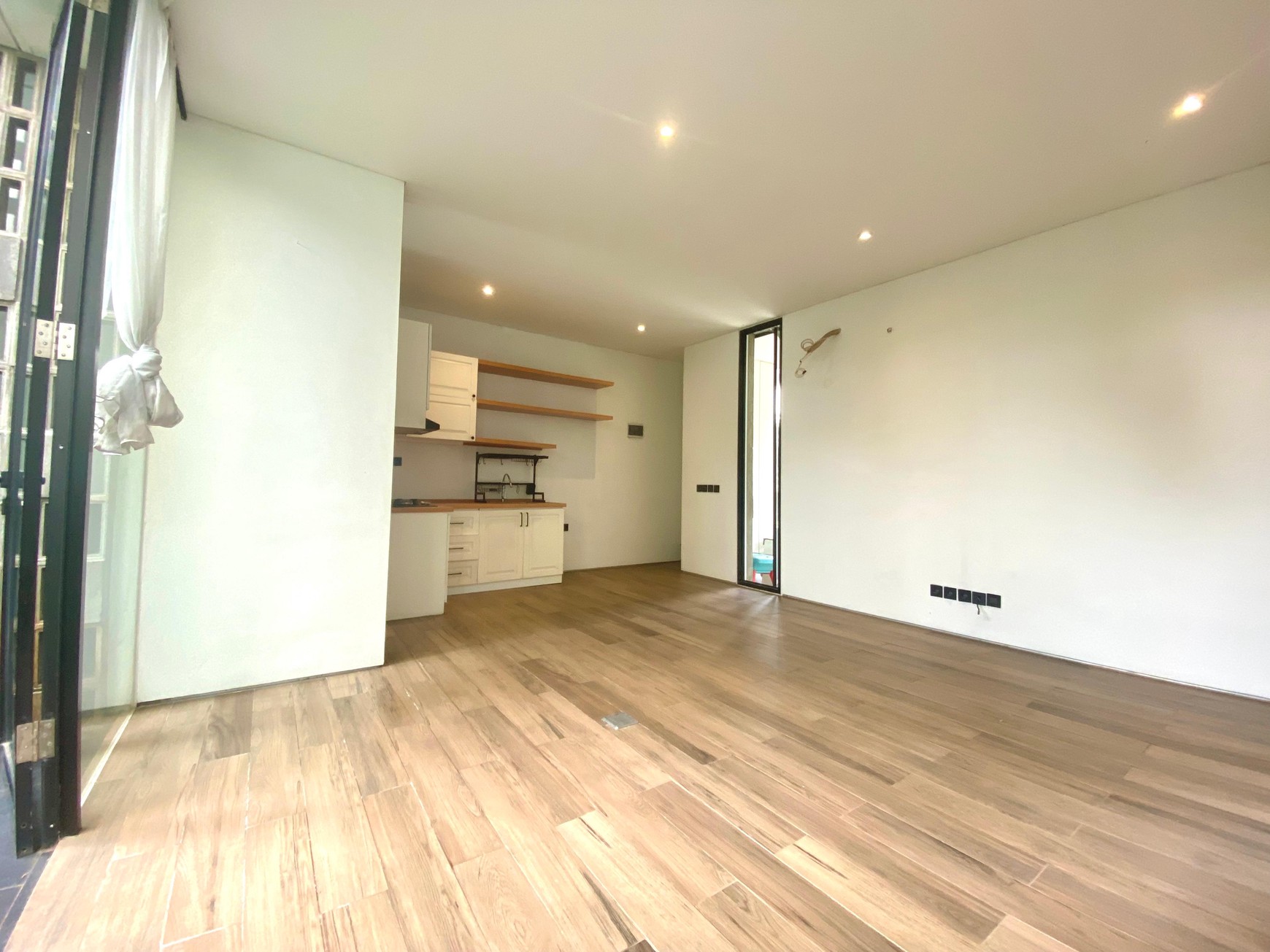 Rumah cantik, siap huni dalam perumahan di bintaro