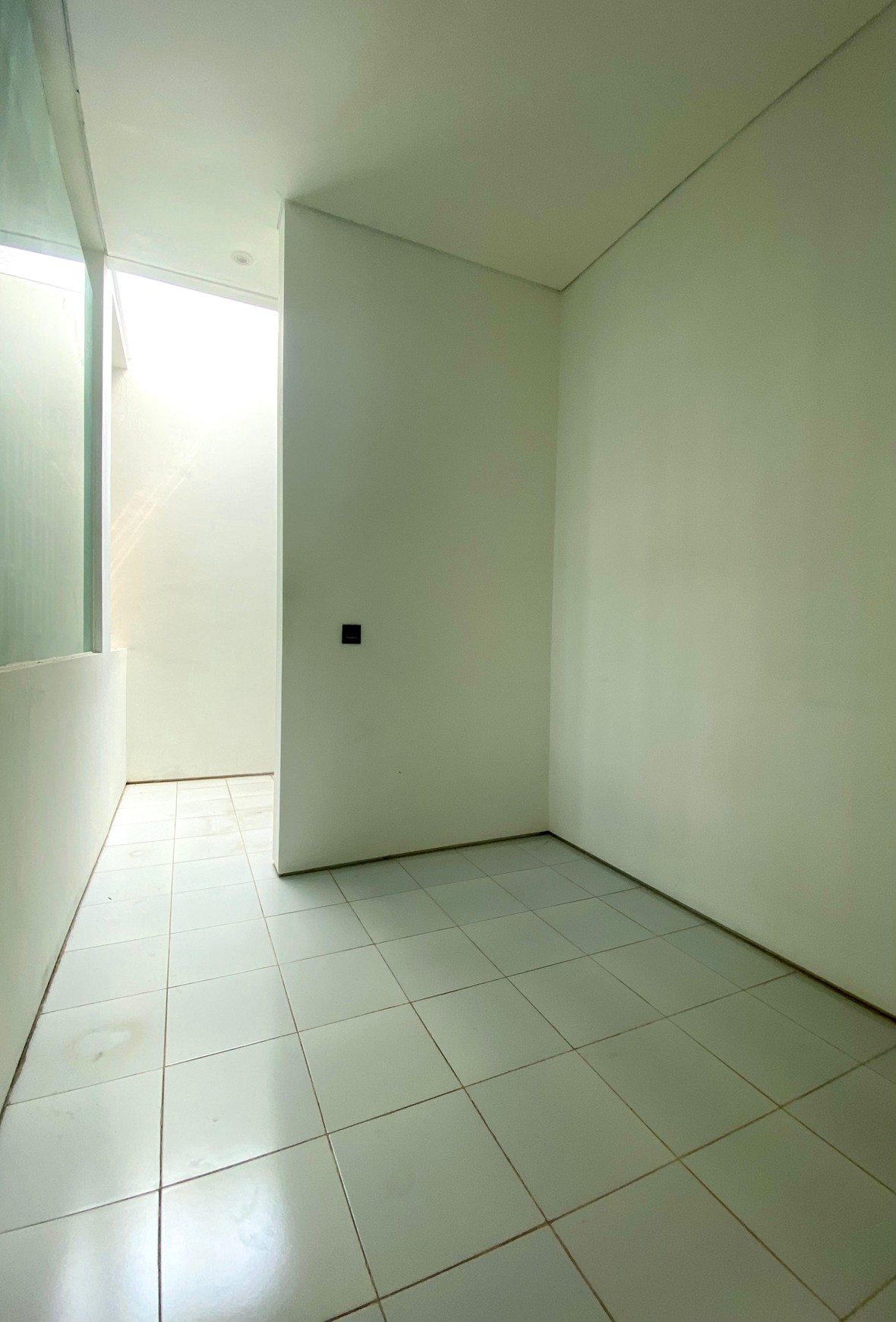 Rumah cantik, siap huni dalam perumahan di bintaro