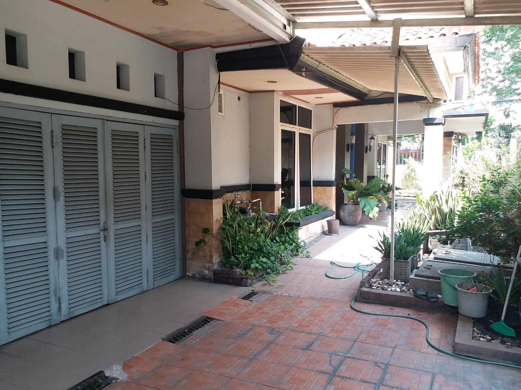 1920. DIjual Rumah Rungkut Asri Tengah Surabaya Timut