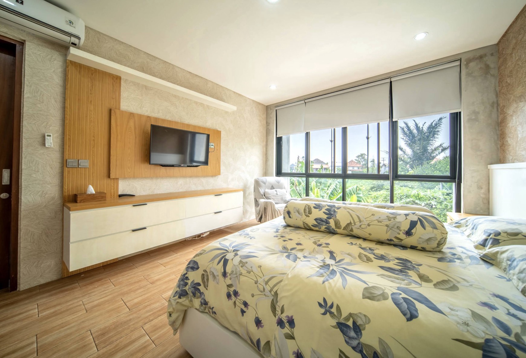 Stunning House Freehold In Padonan Canggu Bali