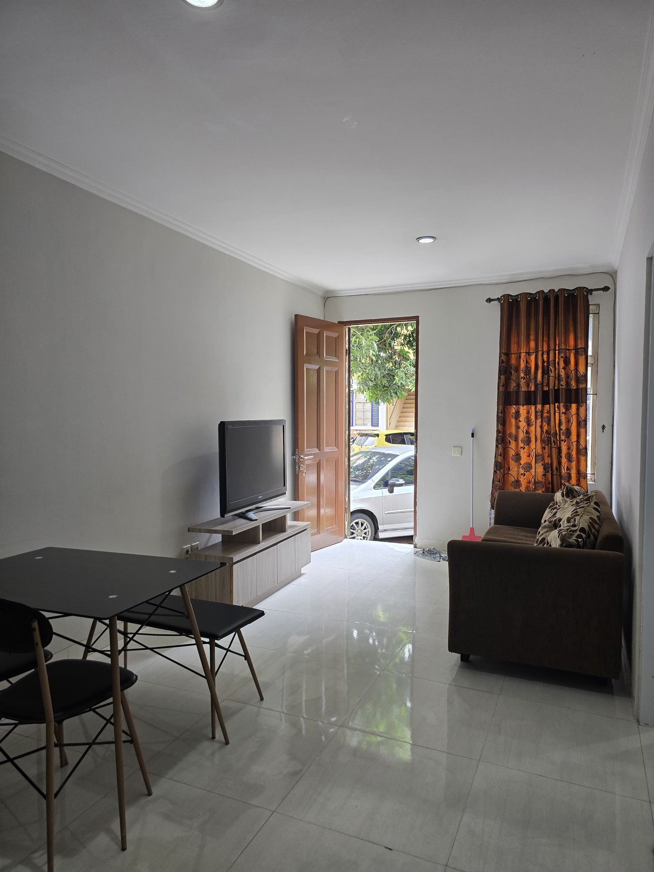 Disewakan Townhouse di Taman ayu - Lippo karawaci Tangerang