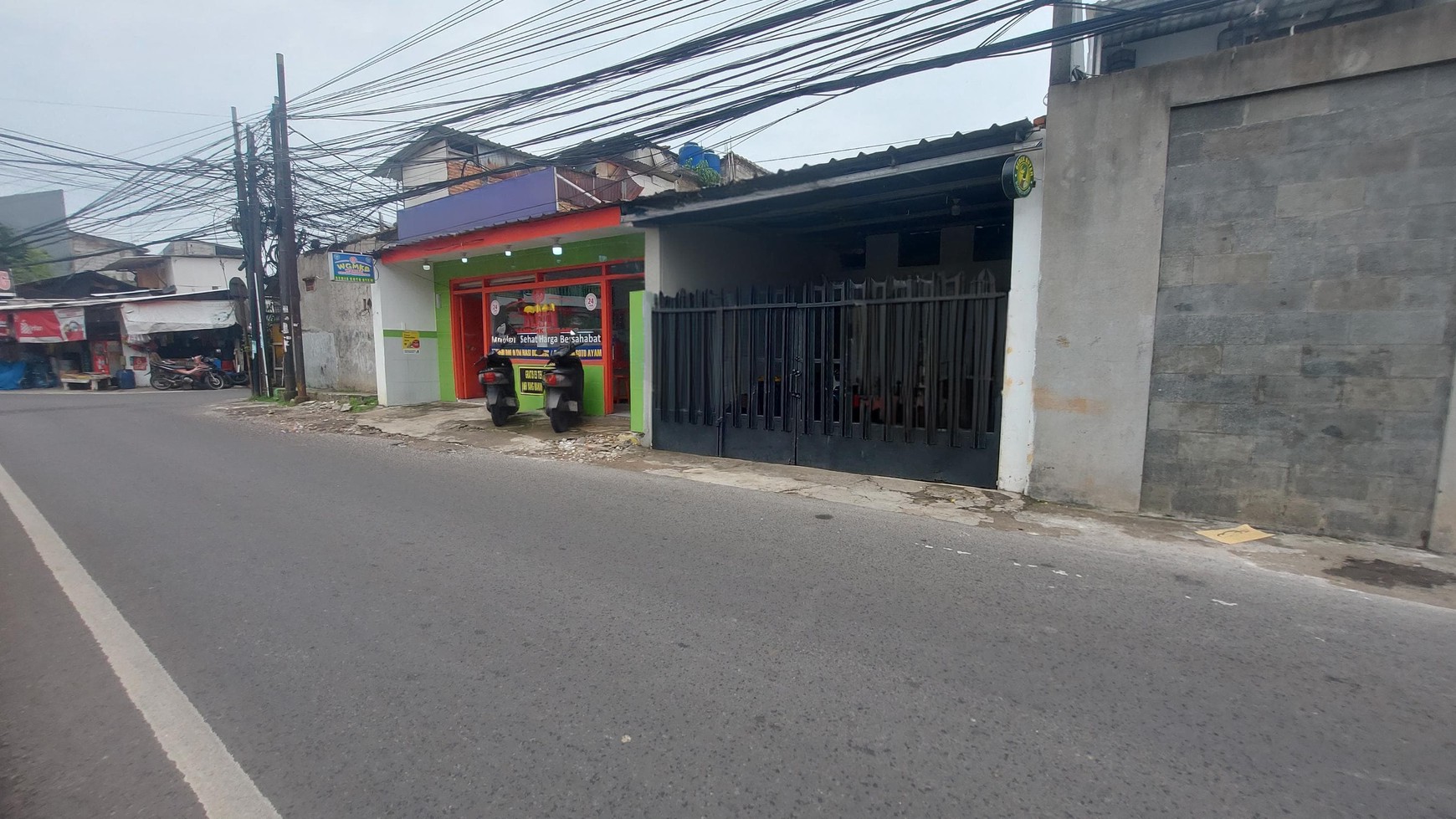 Rumah Hitung Tanah Lokasi Strategis Cocok untuk Lahan Komersial atau Hunian