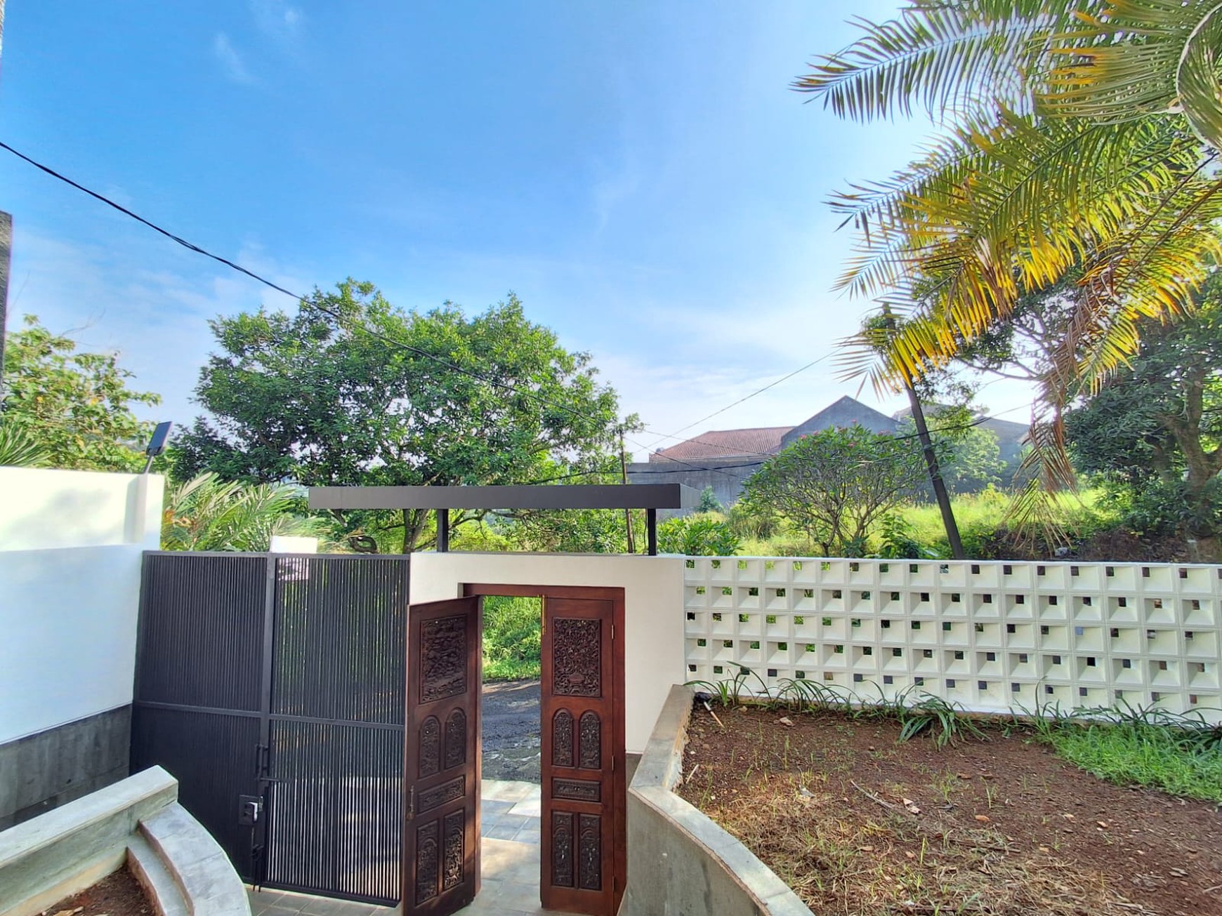 DIJUAL RUMAH Lokasi STRATEGIS 2 LT DI CINERE