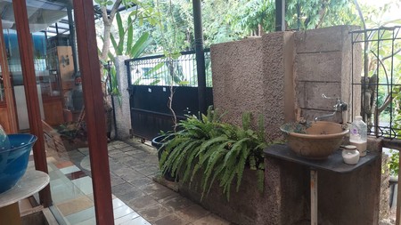Rumah startegis Jarang Ada Dijual pusat Jak Sel, Semanggi, Gatsu