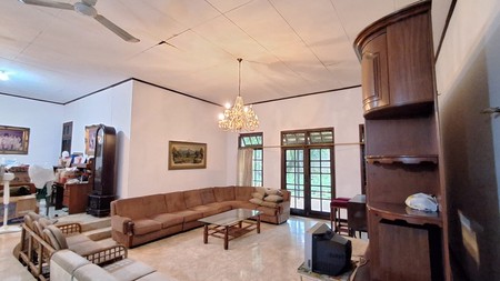 Rumah startegis Jarang Ada Dijual pusat Jak Sel, Semanggi, Gatsu