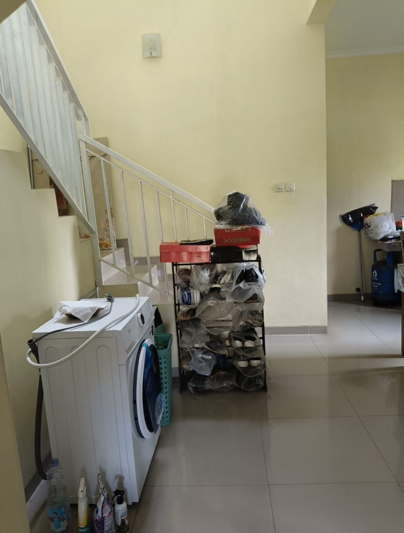Rumah 2 Lantai Siap Huni di Champaca Residence, Rengas, Ciputat Timur, Tangerang Selatan