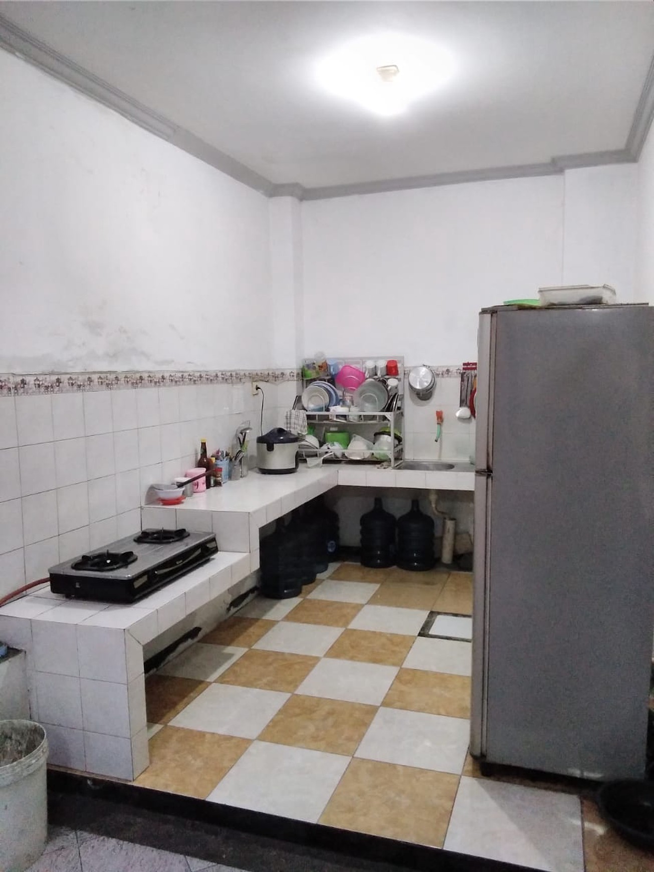Dijual Rumah Kos Aktif Siwalankerto