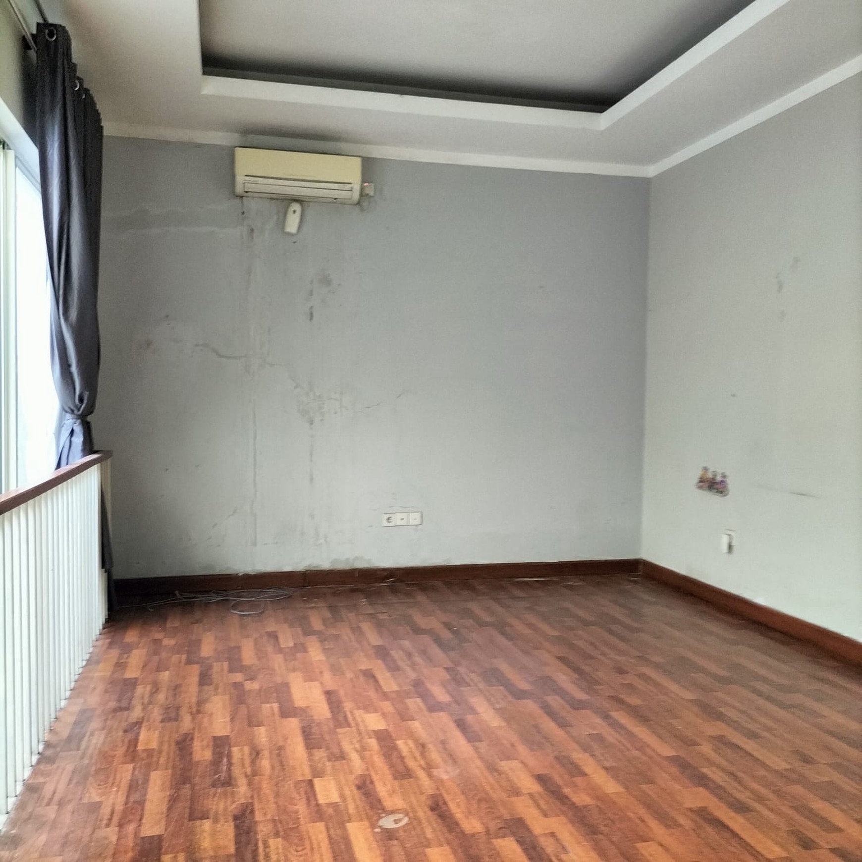 Disewakan Rumah 2½ Lantai Siap Huni dan Lokasi Strategis @Bintaro -Sektor 7