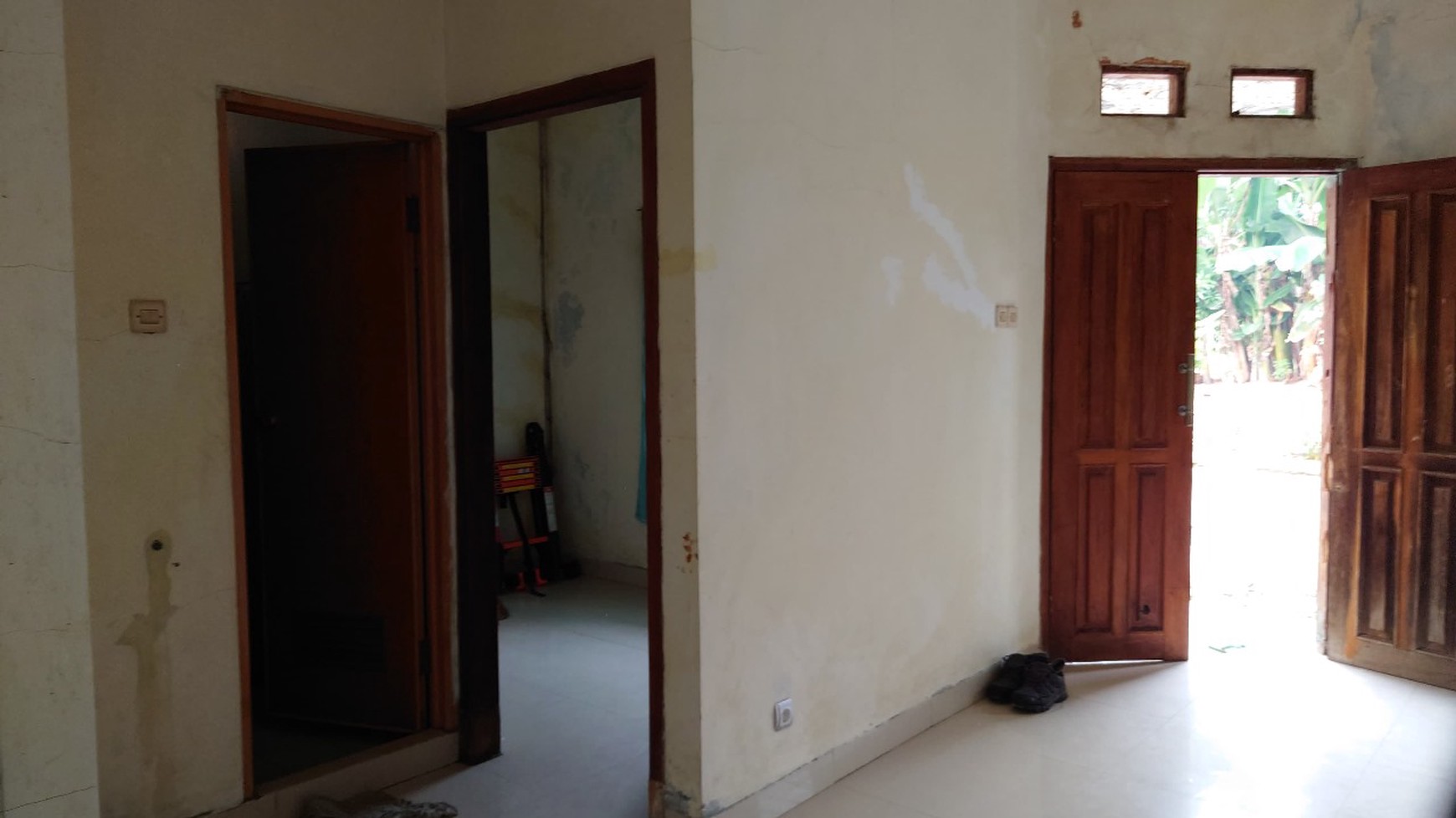 Turun Harga. Hitung Tanah Saja. Dijual Rumah di Swadaya Parigi Pondok Aren Tangerang Selatan.