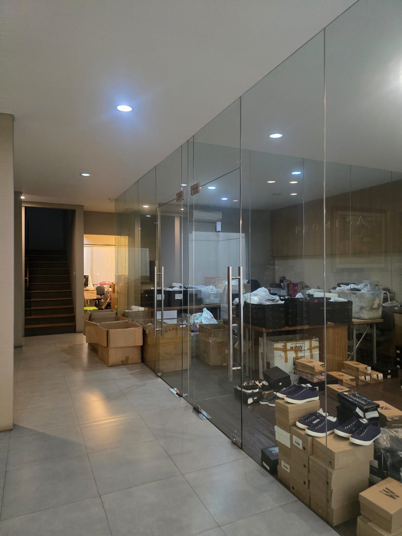 Dijual Rumah Layout Office di Puri, Jakarta Barat