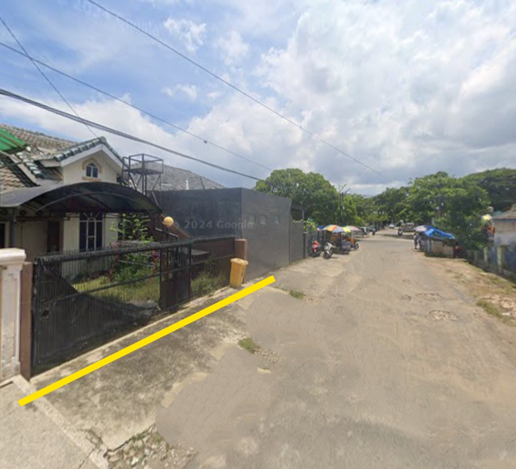 Rumah strategis dijalan Griya Fantasi Perum Wayhalim Permai (BTN III) dekat sekolah Xaverius Wayhalim Bandarlampung