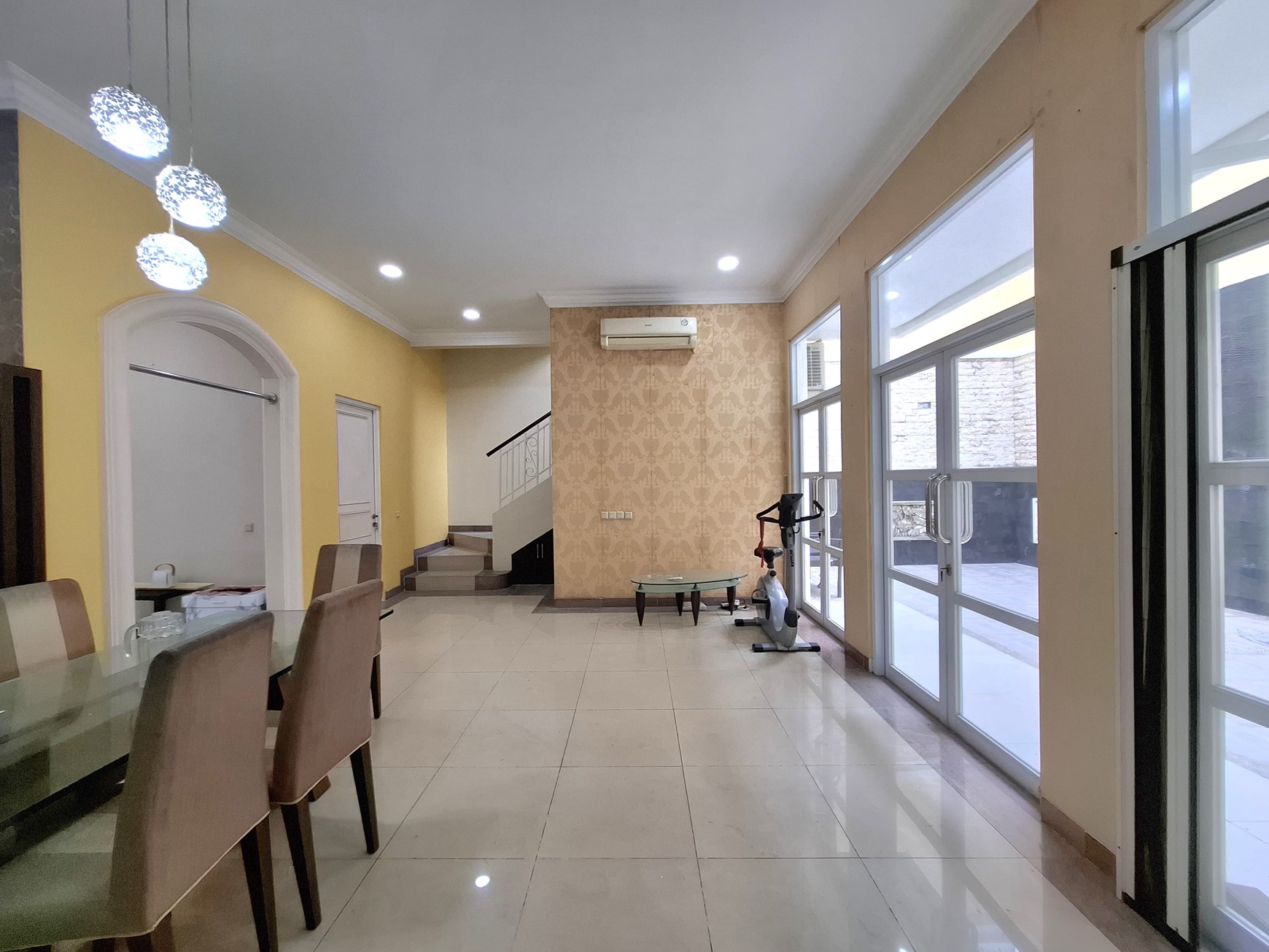 Rumah Royal Gading Mansion, Kelapa Gading